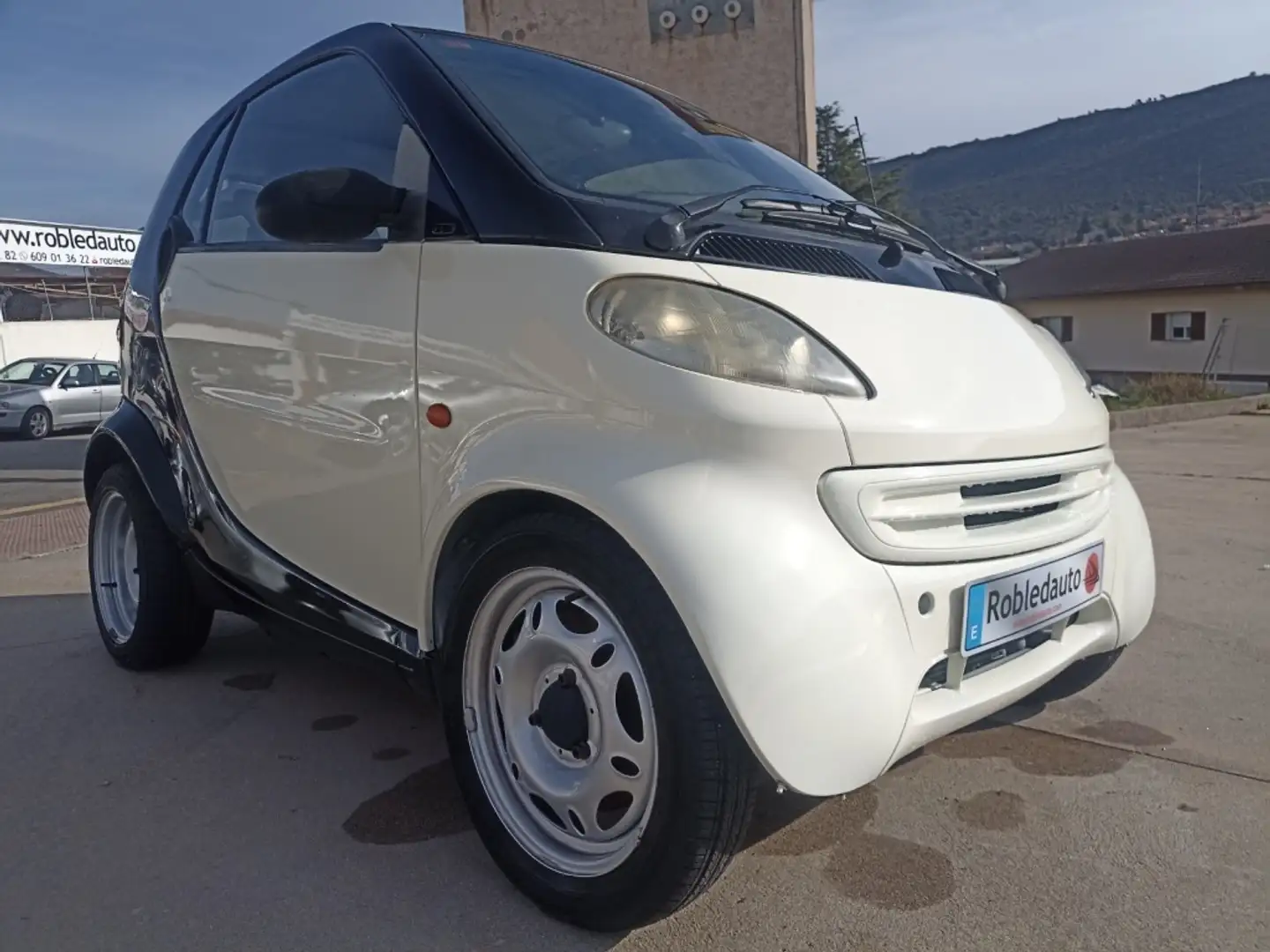 smart city-coupé/city-cabrio Pequeño  Automático de 3 Puertas Blanc - 1