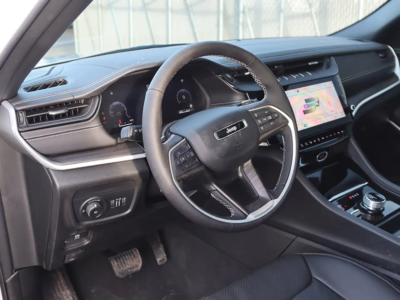 Jeep Grand Cherokee снимка Jeep Grand Cherokee