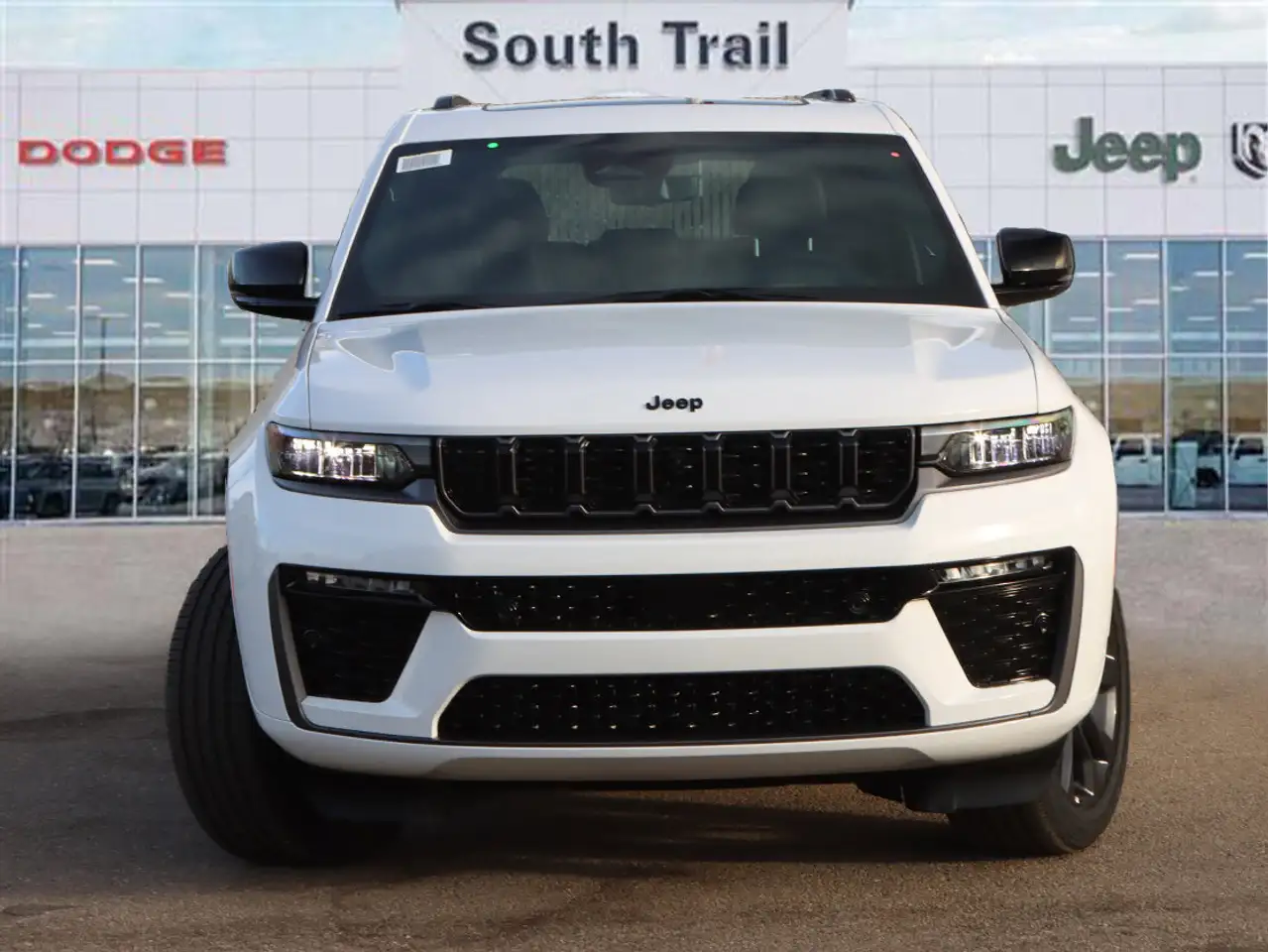 Jeep Grand Cherokee снимка Jeep Grand Cherokee