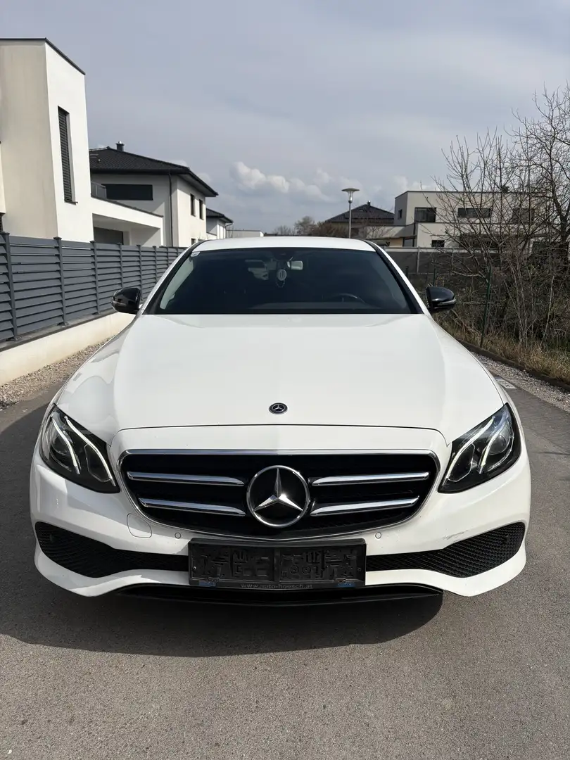 Mercedes-Benz E 220 d T Aut. - 2