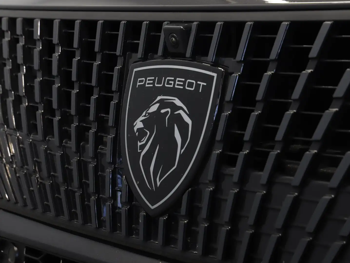 Peugeot 408 PHEV 225 e-EAT8 GT Grau - 2