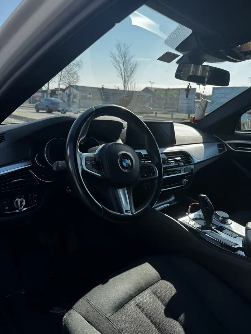 BMW 520 520d xDrive  Individual - 2
