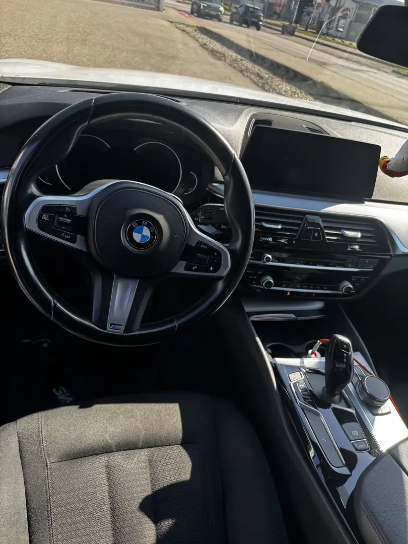 BMW 520 520d xDrive  Individual - 1