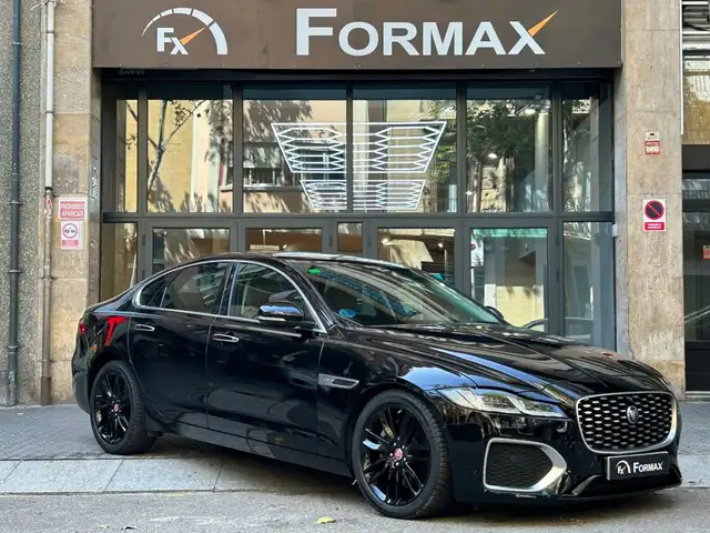 Jaguar XF 2.0D I4 150kW MHEV RWD R-Dynamic S Auto