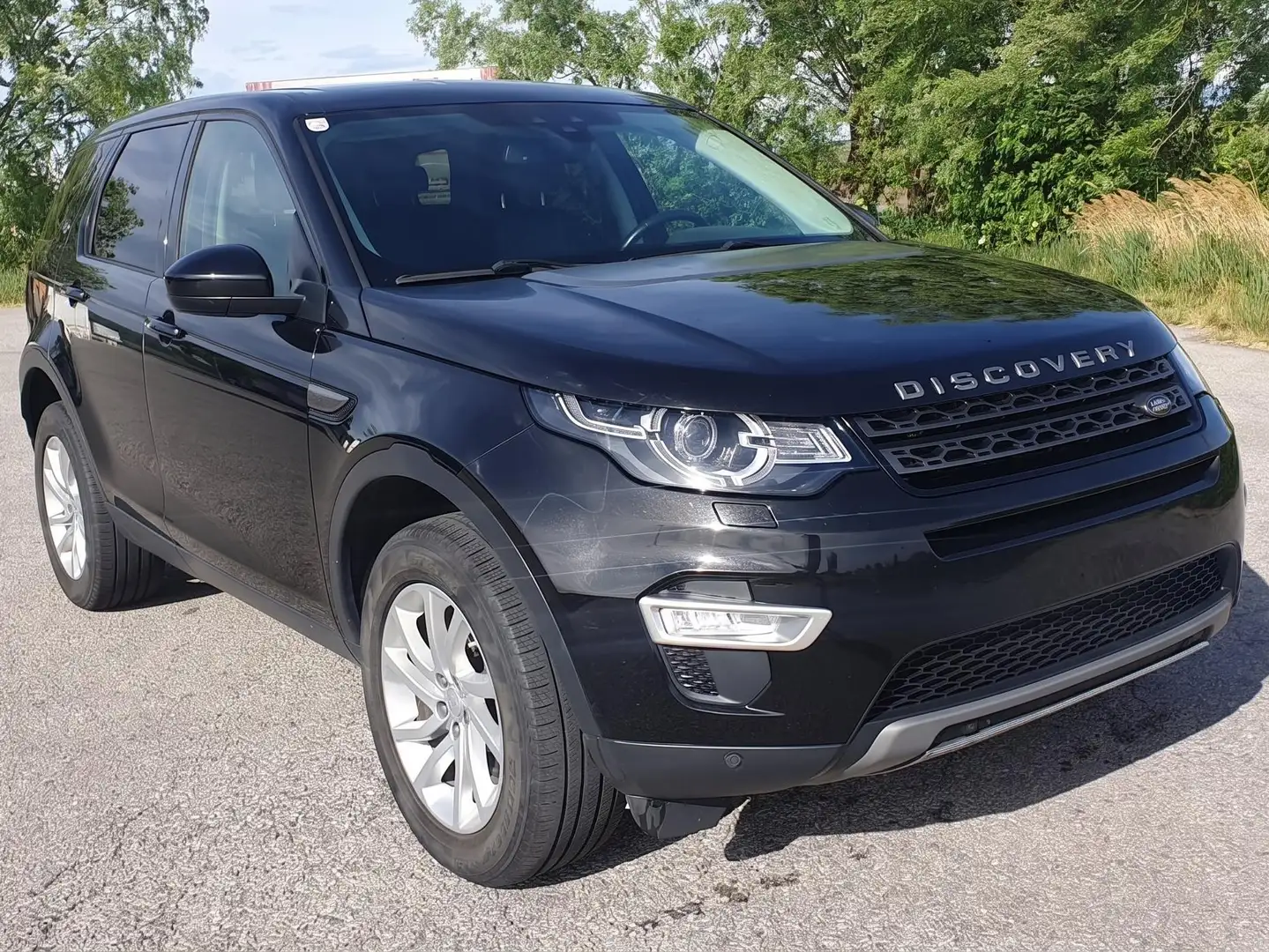 Land Rover Discovery Sport Discovery Sport 2,0 eD4 SE e-Capability SE Schwarz - 2