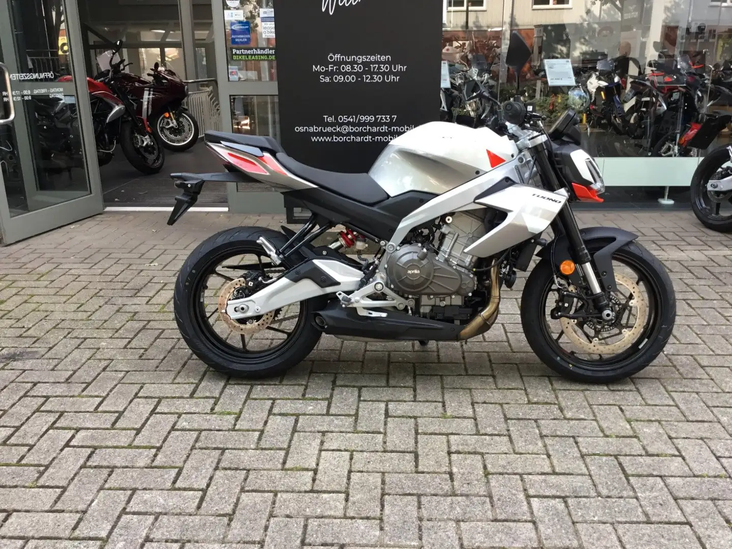 Aprilia Tuono 457, 48PS, Sonderfinanzierung Szary - 2