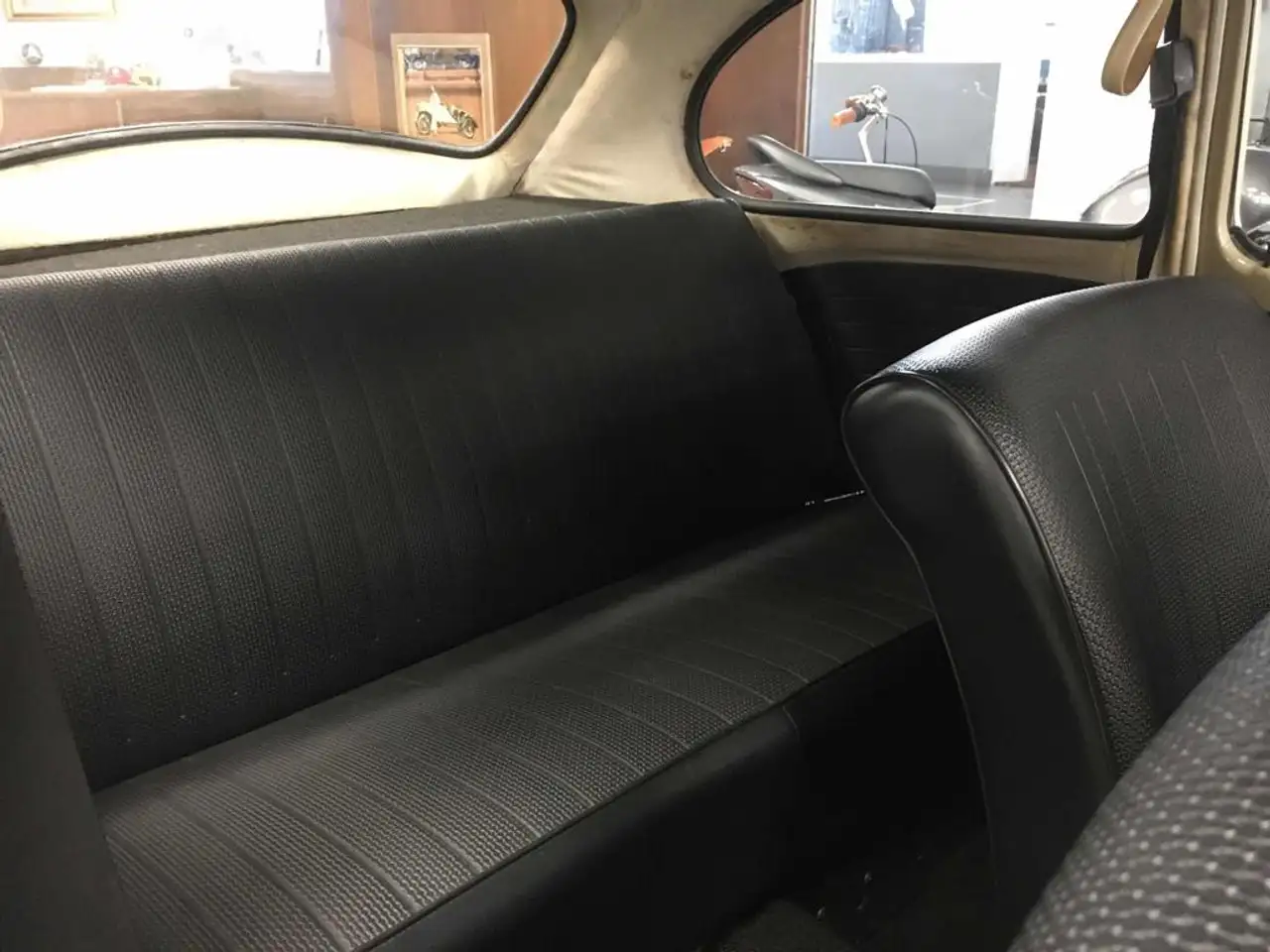 Volkswagen Maggiolino 11D 2 vetro piatto 12V, foto 9