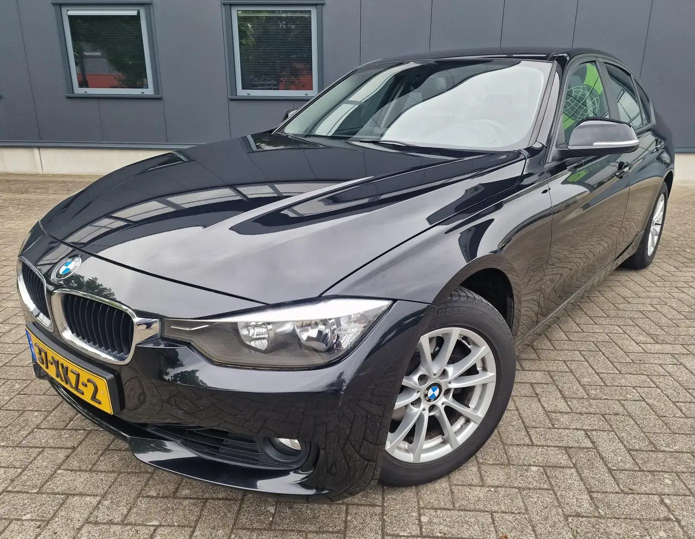 BMW 320 3-serie 320i Executive, 2e eign! BTW auto, netto € Noir - 1