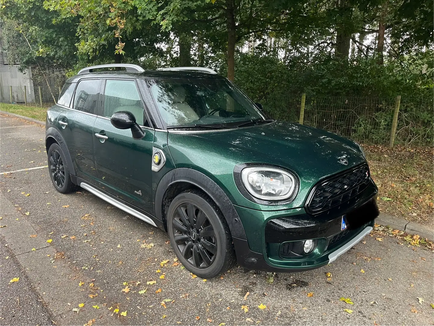 MINI Countryman SE All4 britisch racing green 204pk Zelená - 1
