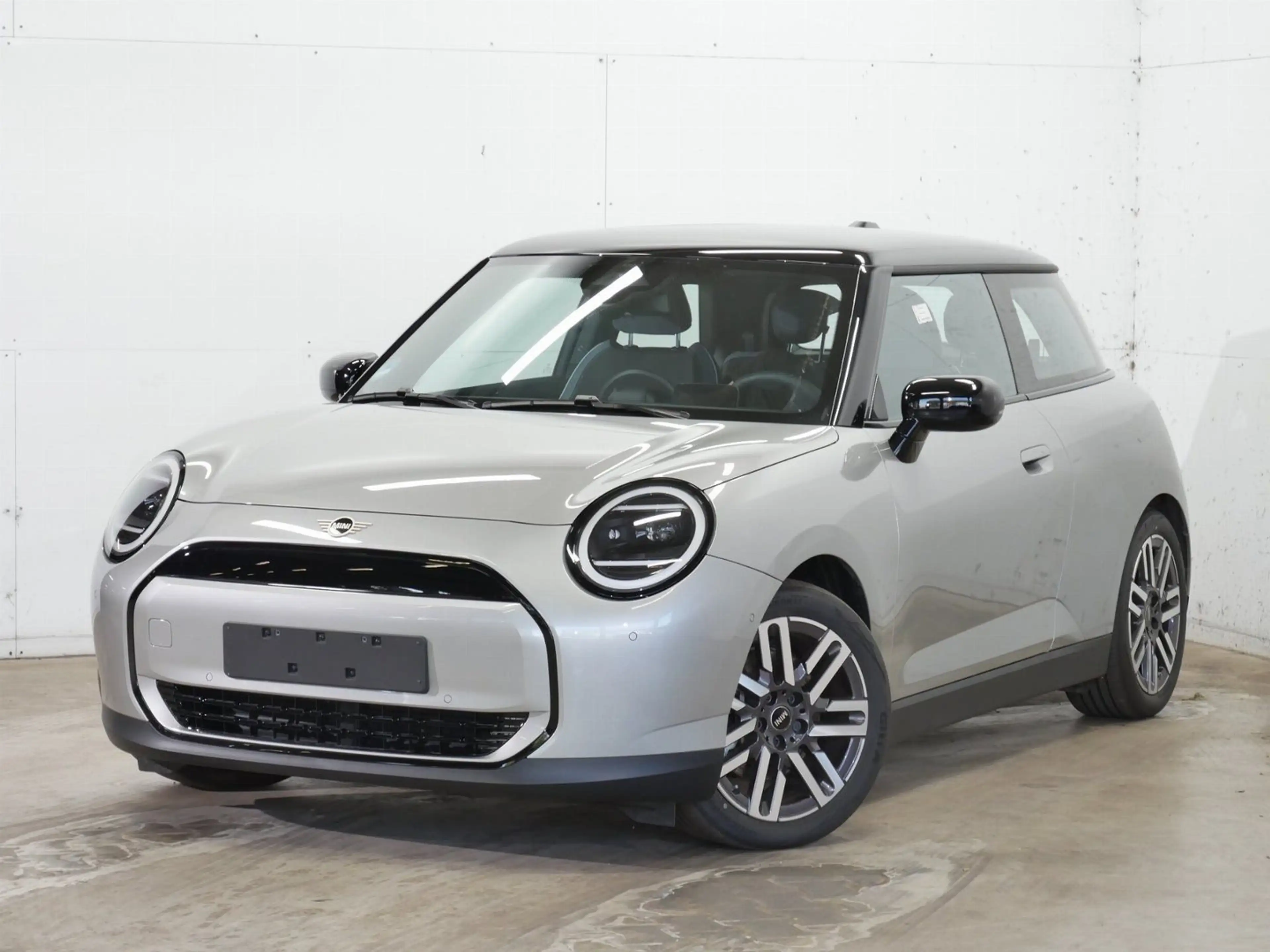 MINI Cooper E Classic Trim 17" HUD Sitzhzg 1,99%