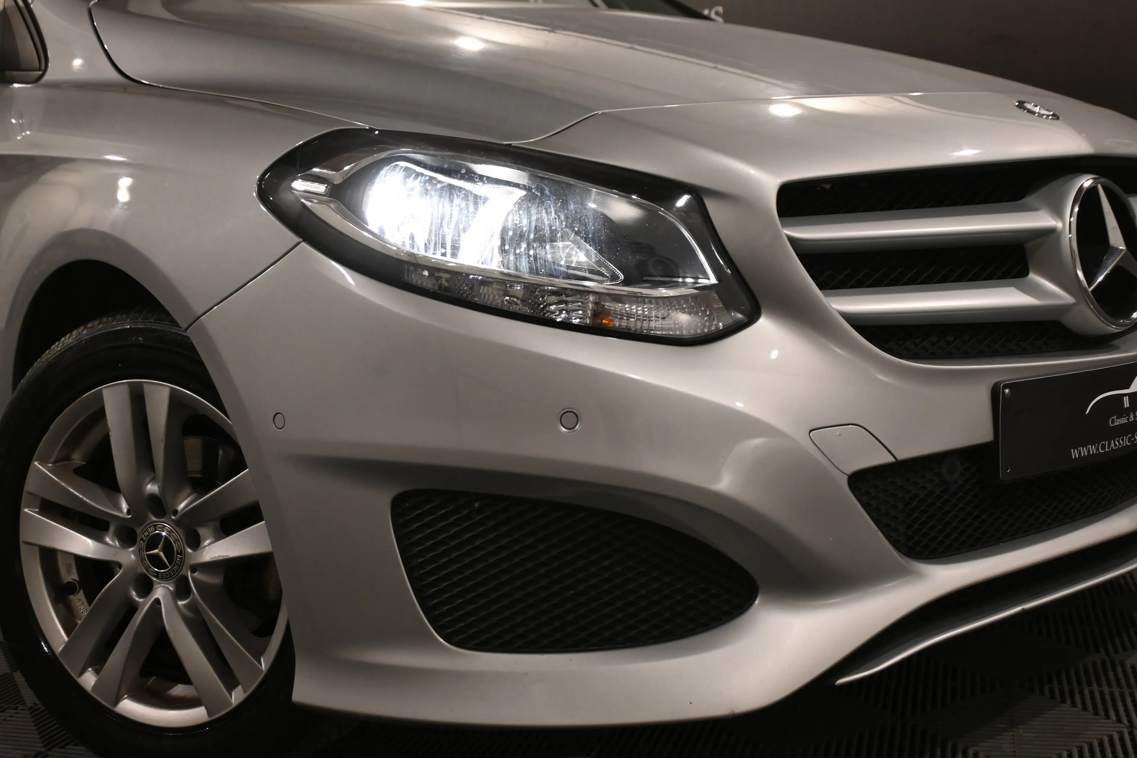 Mercedes-Benz B 180 B 180 FACELIFT EURO 6 / ESSENCE / GPS NAVIGATION / BLUETOOTH / PDC !! — photo 3
