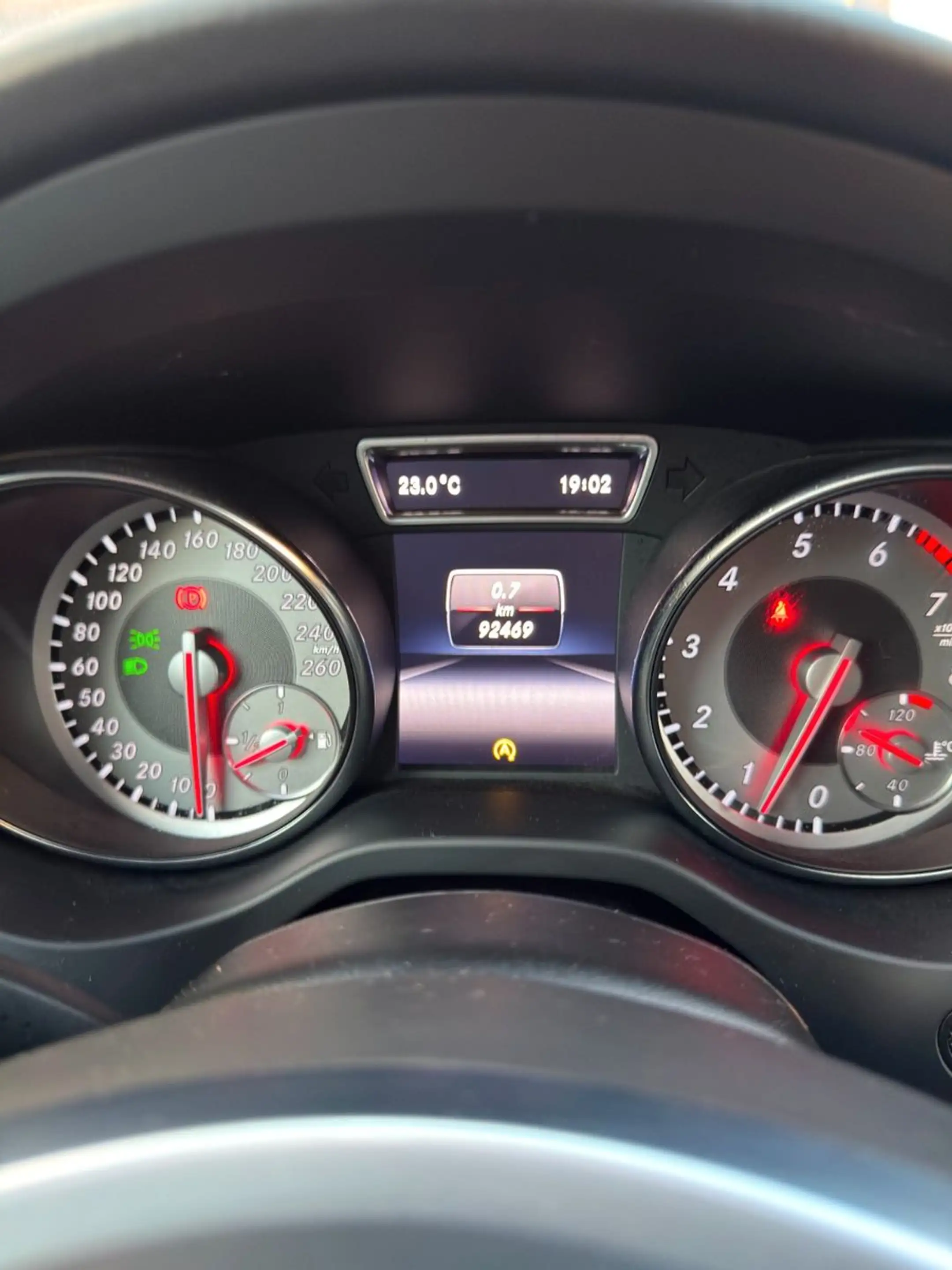 Mercedes-Benz GLA 200 AMG Line Style*8-FACH*BCM*MFL*SHZ*XENON* — photo 13