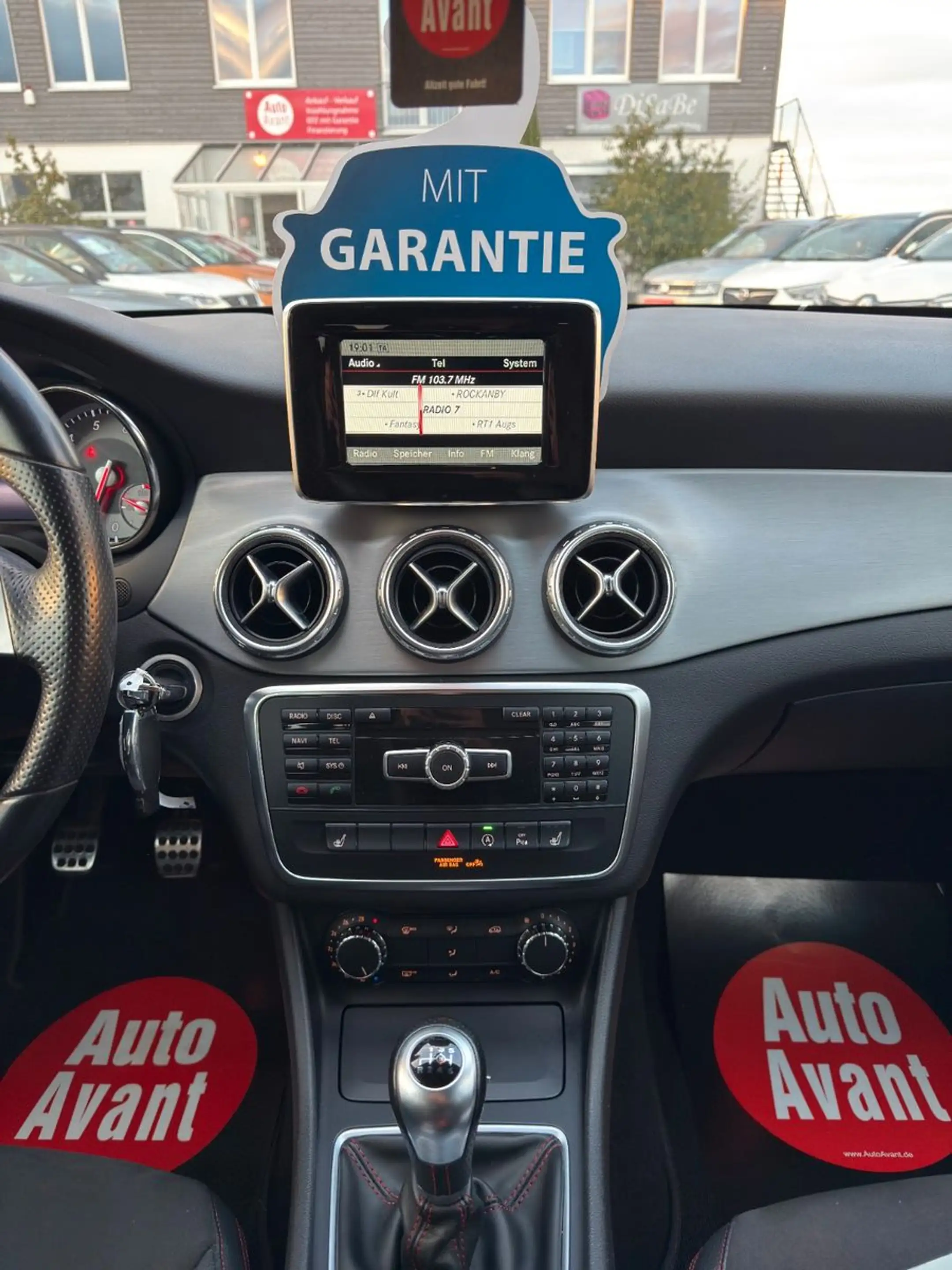 Mercedes-Benz GLA 200 AMG Line Style*8-FACH*BCM*MFL*SHZ*XENON* — photo 9