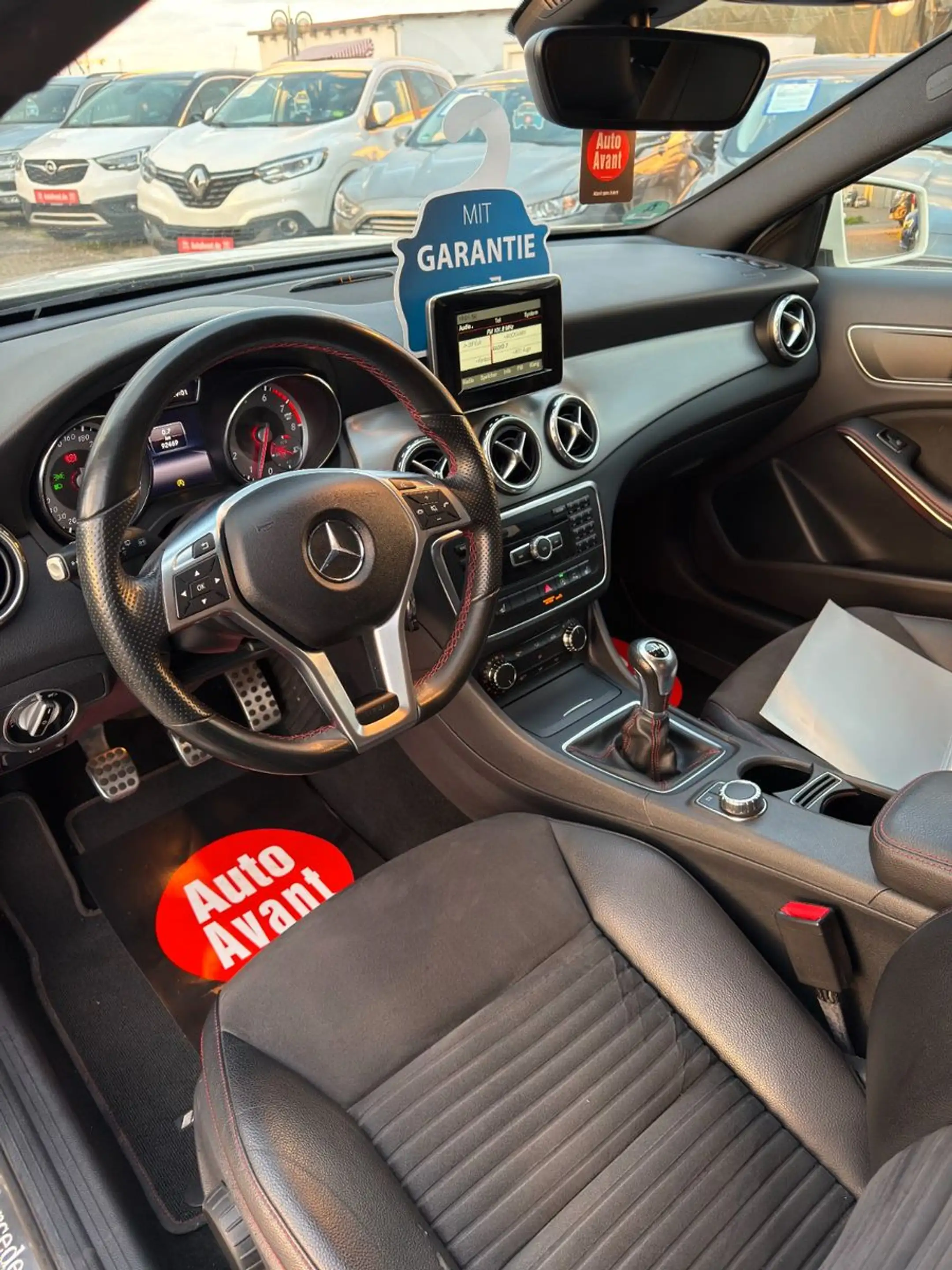 Mercedes-Benz GLA 200 AMG Line Style*8-FACH*BCM*MFL*SHZ*XENON* — photo 11