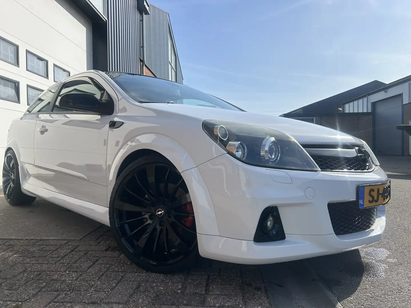Opel Astra 1.6 T OPC line GTC Wit Wit - 1