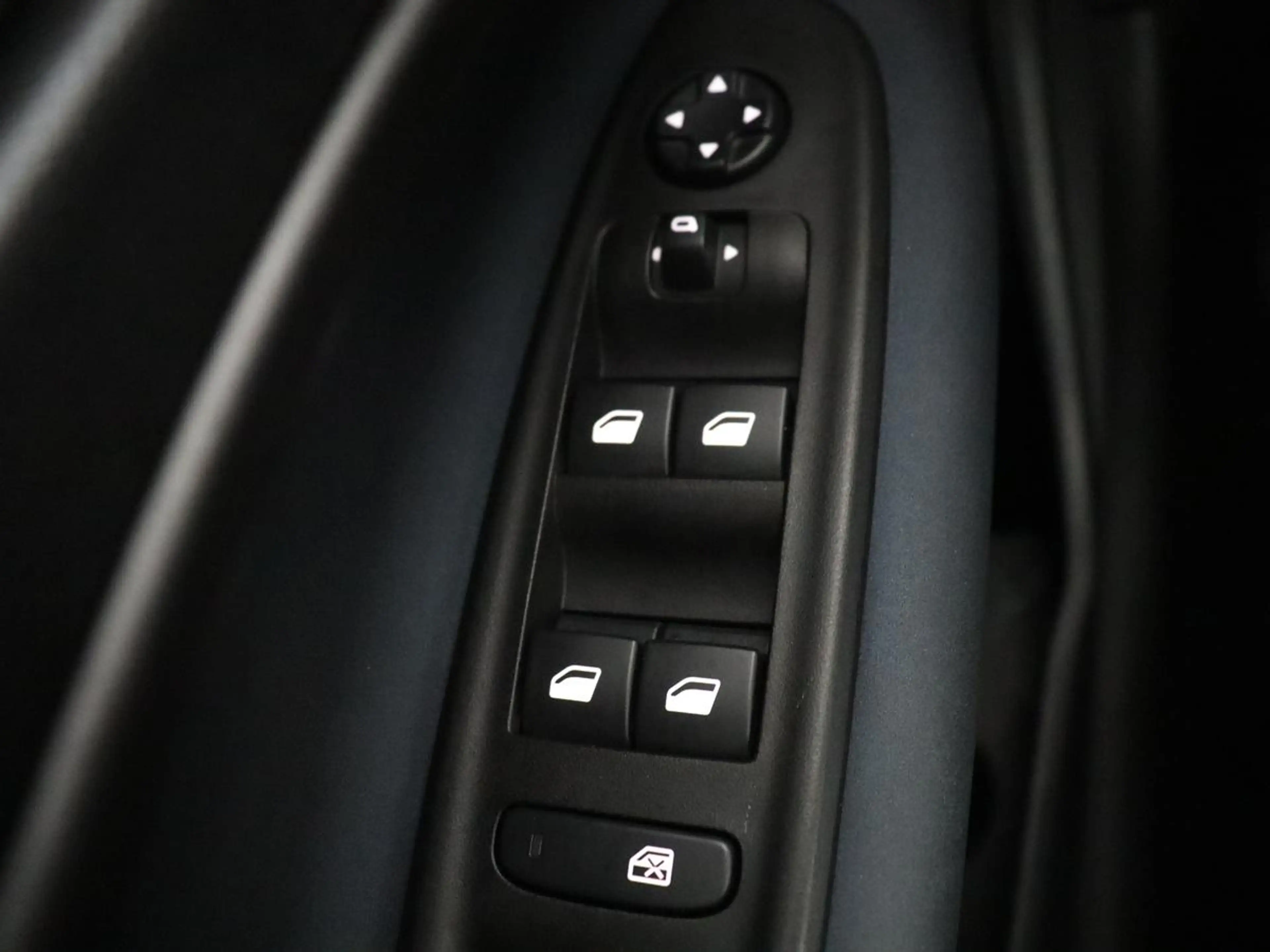 Alfa Romeo Junior 1.2 Turbo Hybrid Ibrida | LED | Parkeerhulp | Appl — photo 27