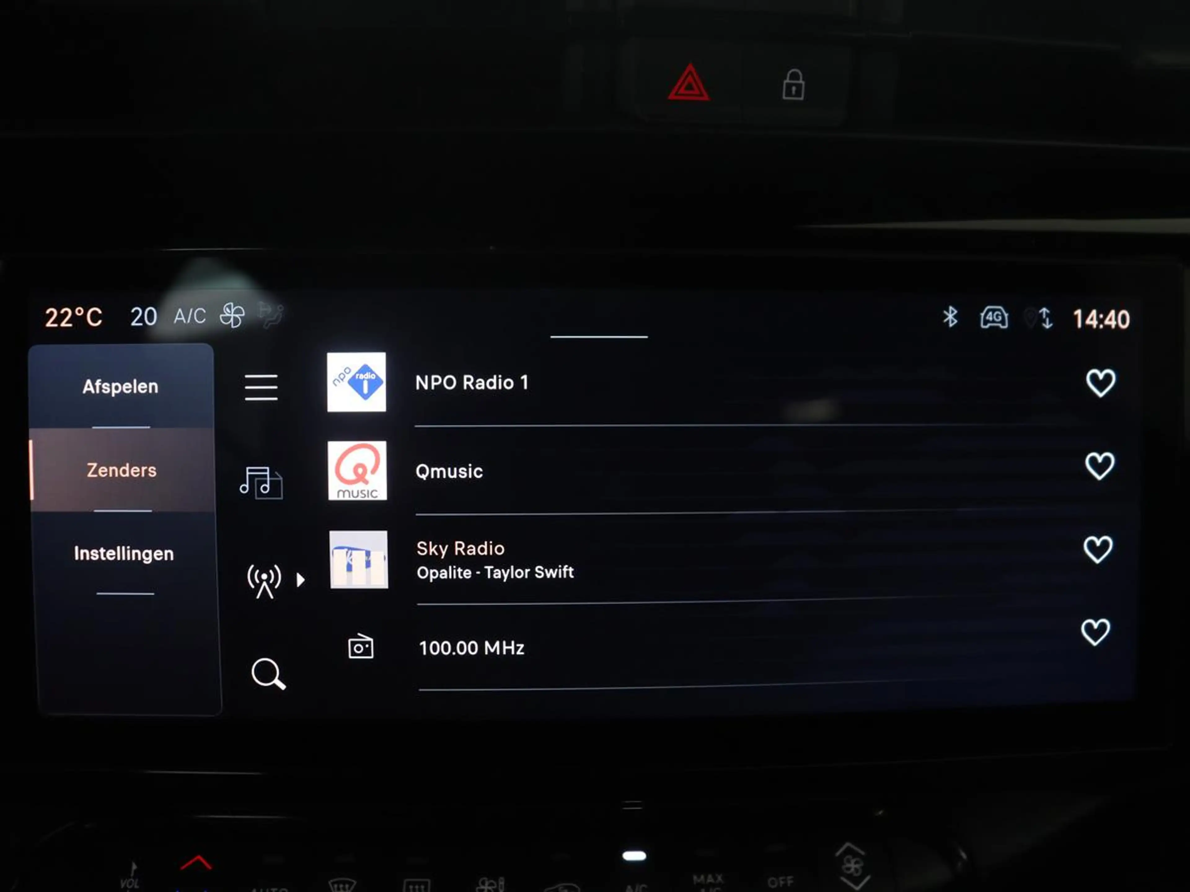 Alfa Romeo Junior 1.2 Turbo Hybrid Ibrida | LED | Parkeerhulp | Appl — photo 14