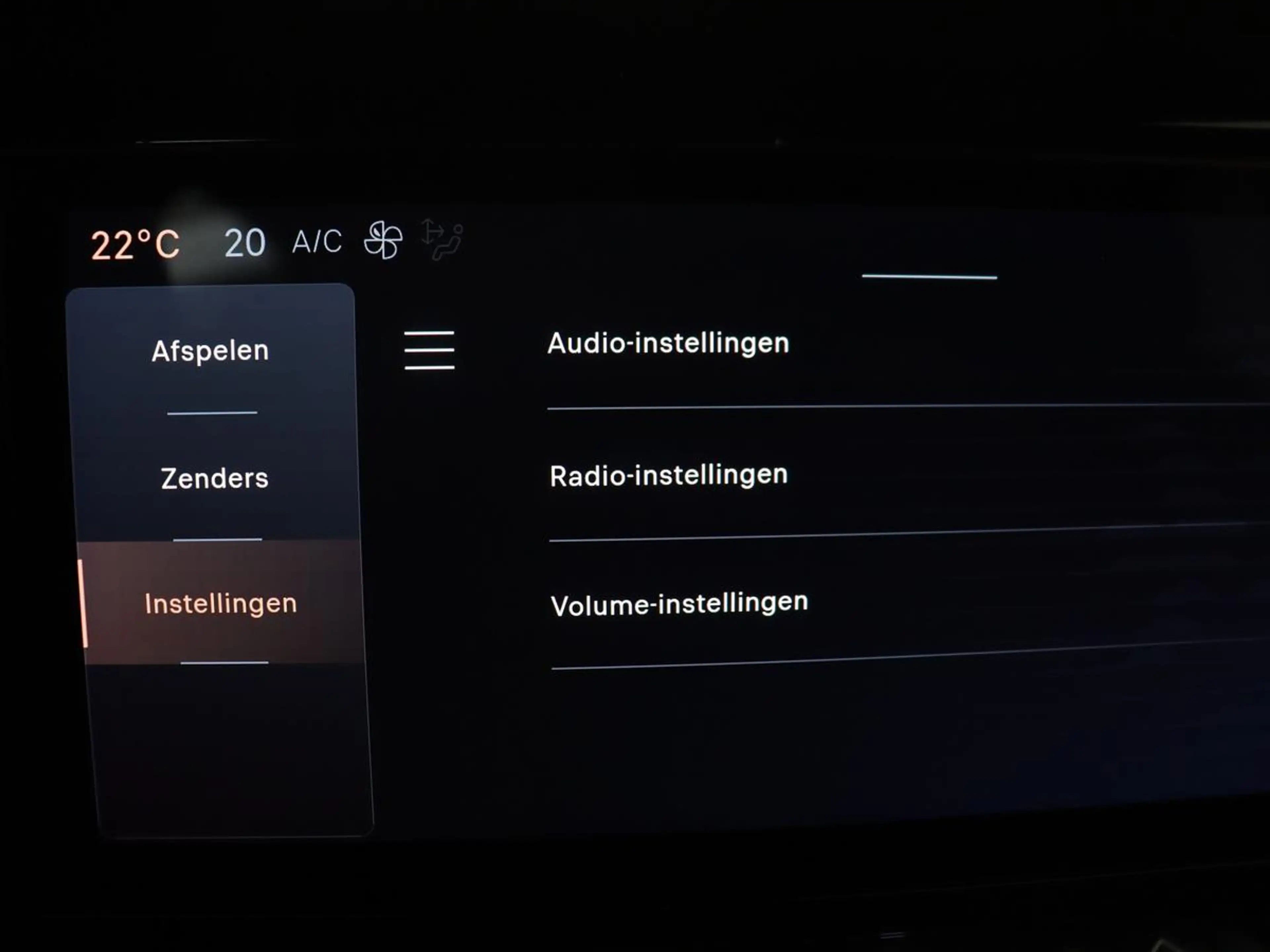 Alfa Romeo Junior 1.2 Turbo Hybrid Ibrida | LED | Parkeerhulp | Appl — photo 18