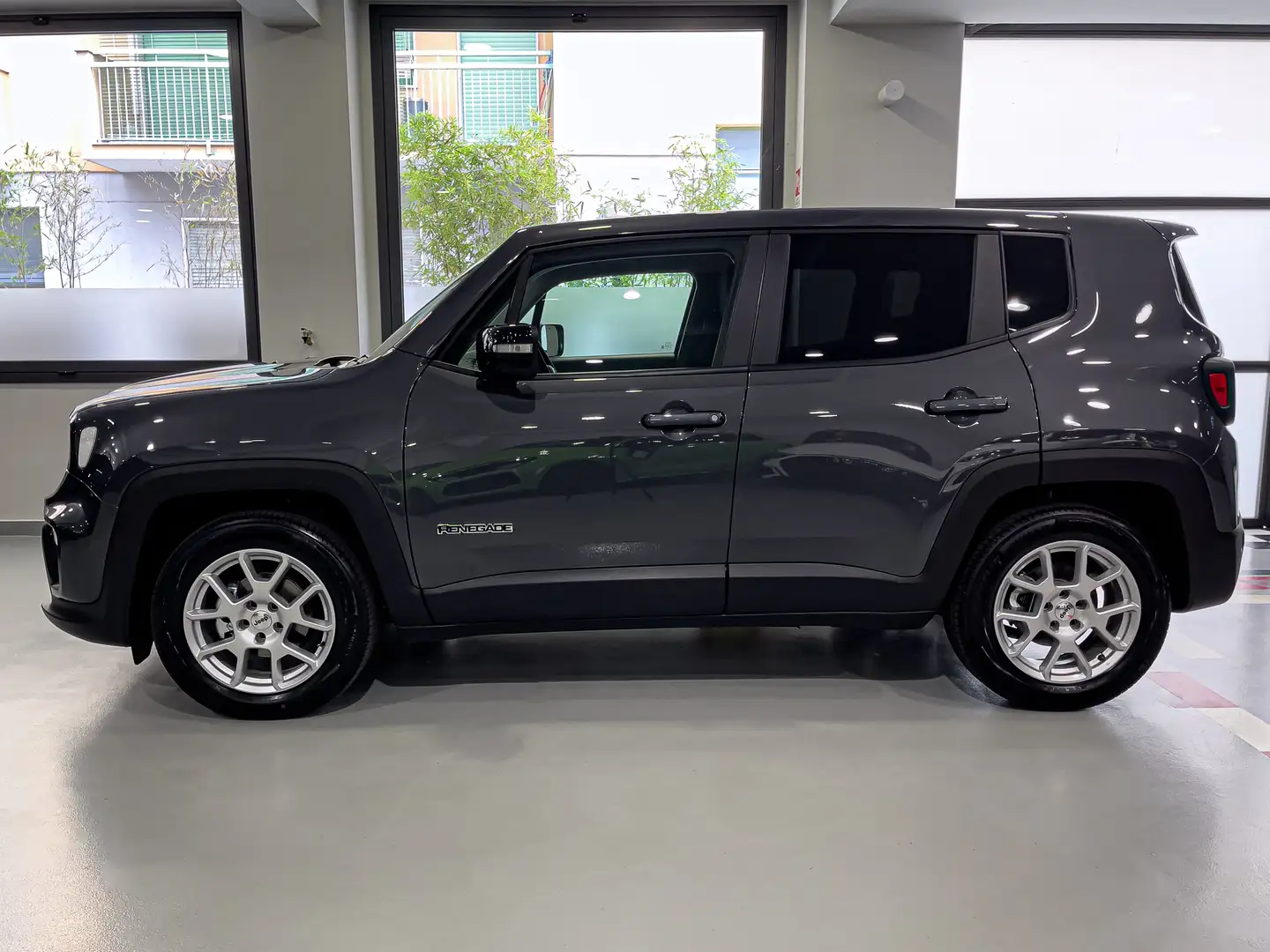 Jeep Renegade 1.6 mjt LIMITED 2wd 130cv Grau - 2