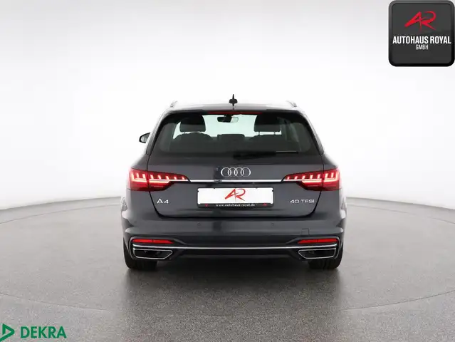 Audi A4 view 4