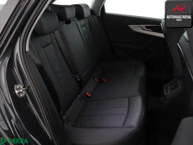 Audi A4 view 12