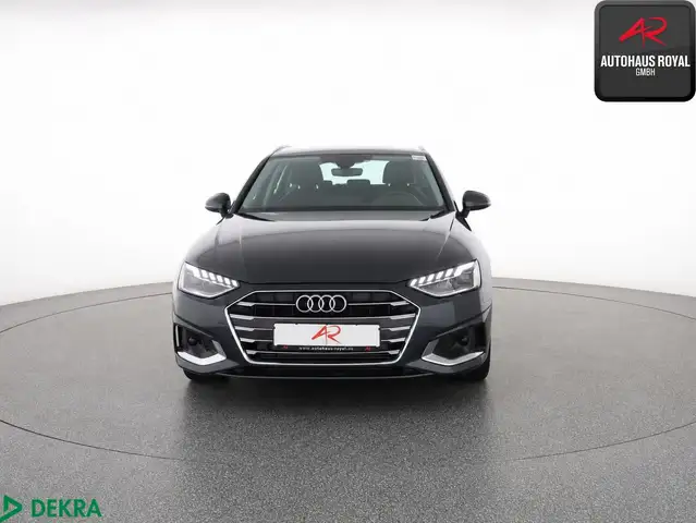 Audi A4 view 8