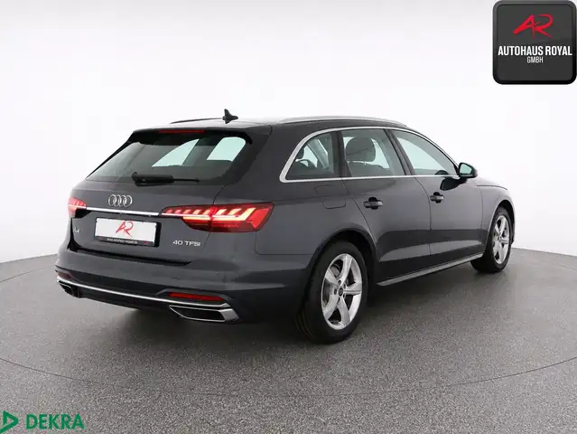 Audi A4 view 5