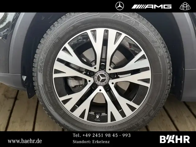 Mercedes-Benz GLB view 6