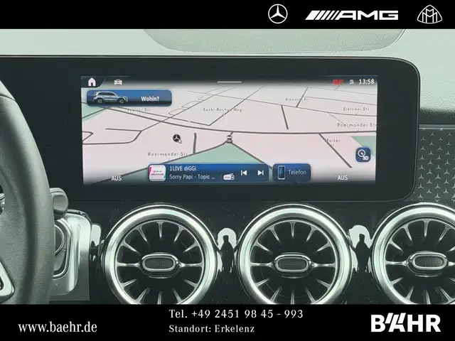 Mercedes-Benz GLB view 12