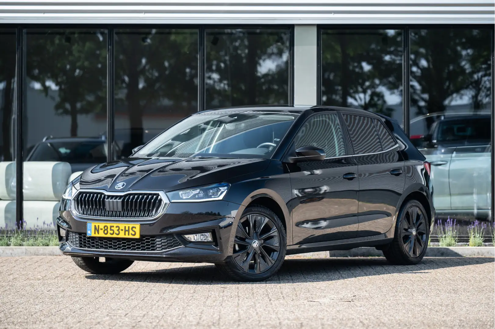 Skoda Fabia 1.0 TSI Business Edition | Pano | Navi | Virtual C Zwart - 1