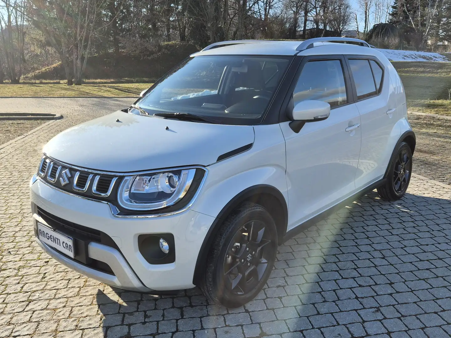 Suzuki Ignis 1.2h Easy Top 2wd 4/23 - SOLO KM 29000 Weiß - 2