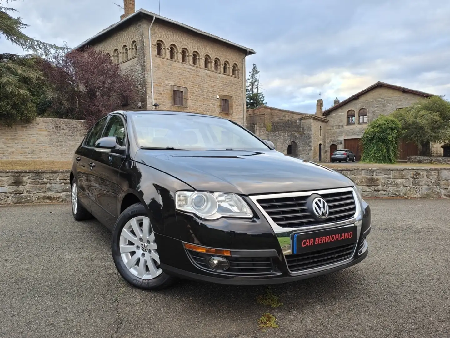 Volkswagen Passat 2.0TDI CR Edition Plus 110 Negro - 1