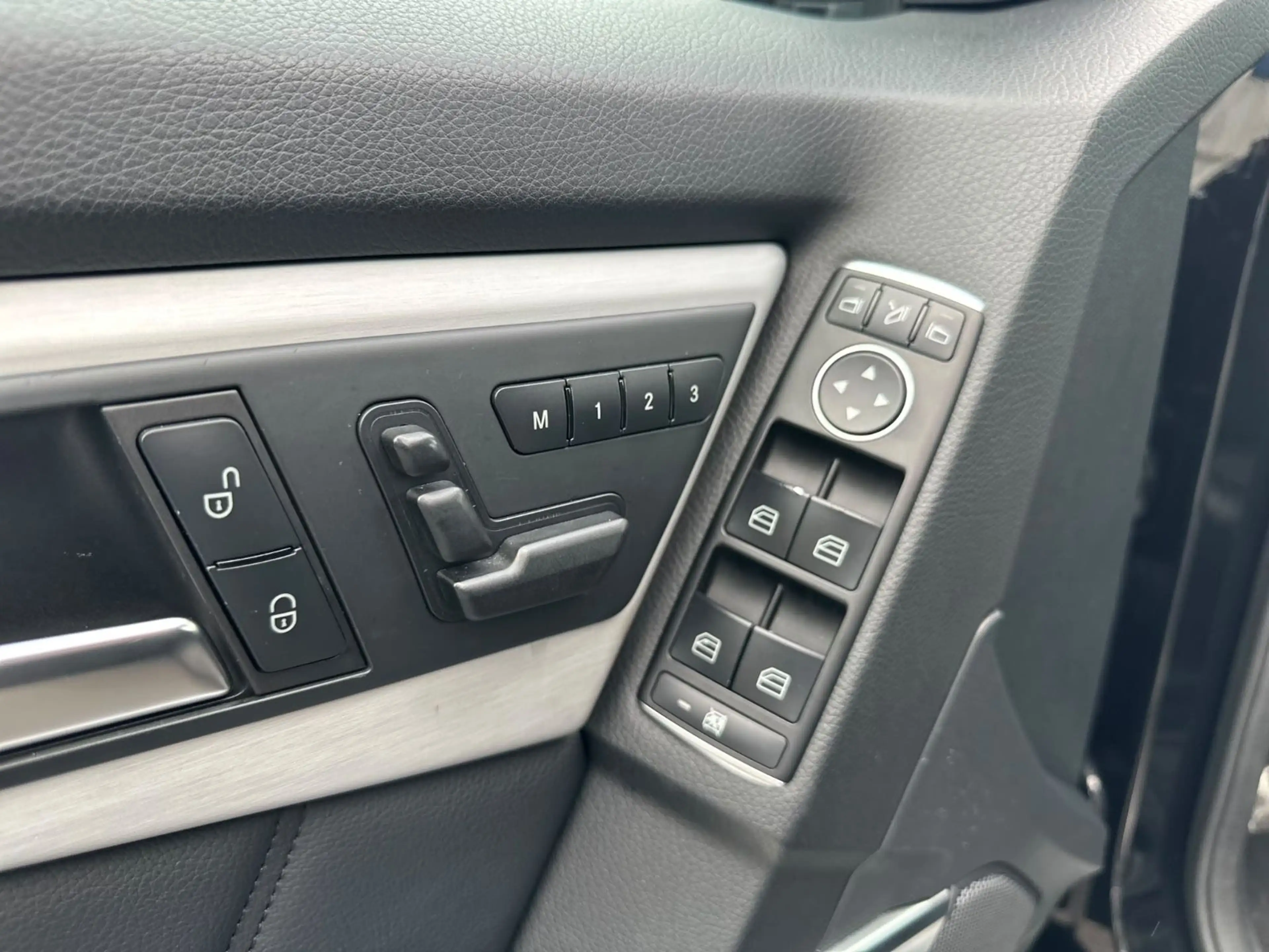 Mercedes-Benz GLK 250 CDI BlueTec 4Matic,Auto,Leder,Navi — photo 12
