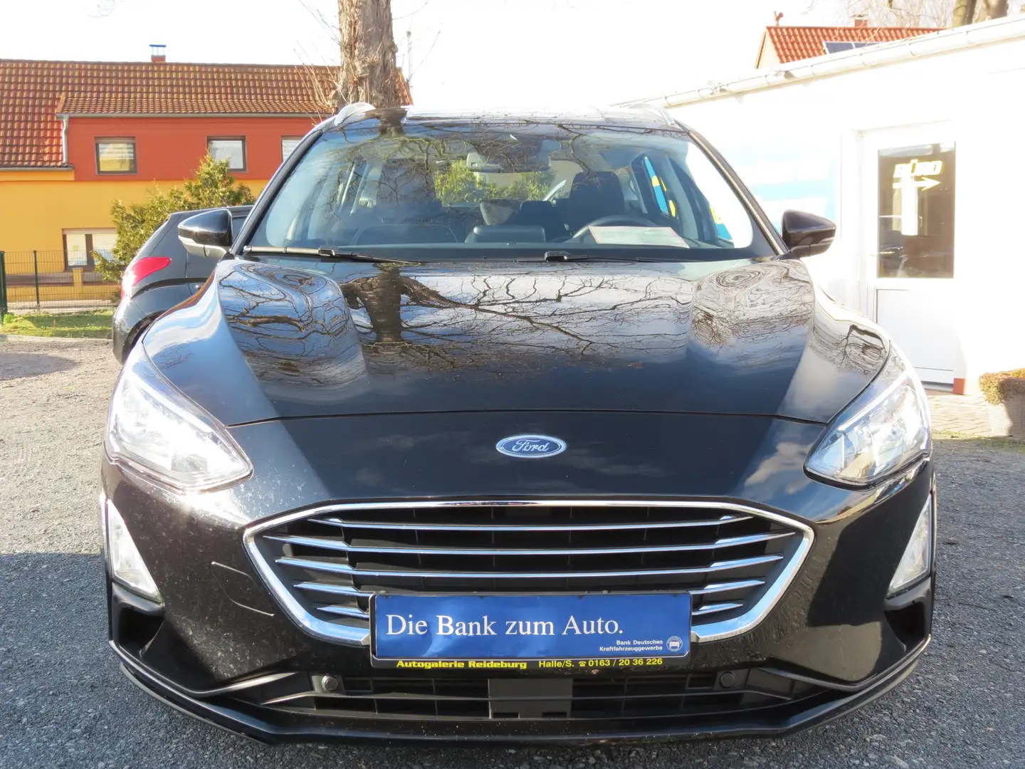 Ford Focus Titanium Mildhybrid!! TOP!!Navi!!Allwetter!! Schwarz - 2