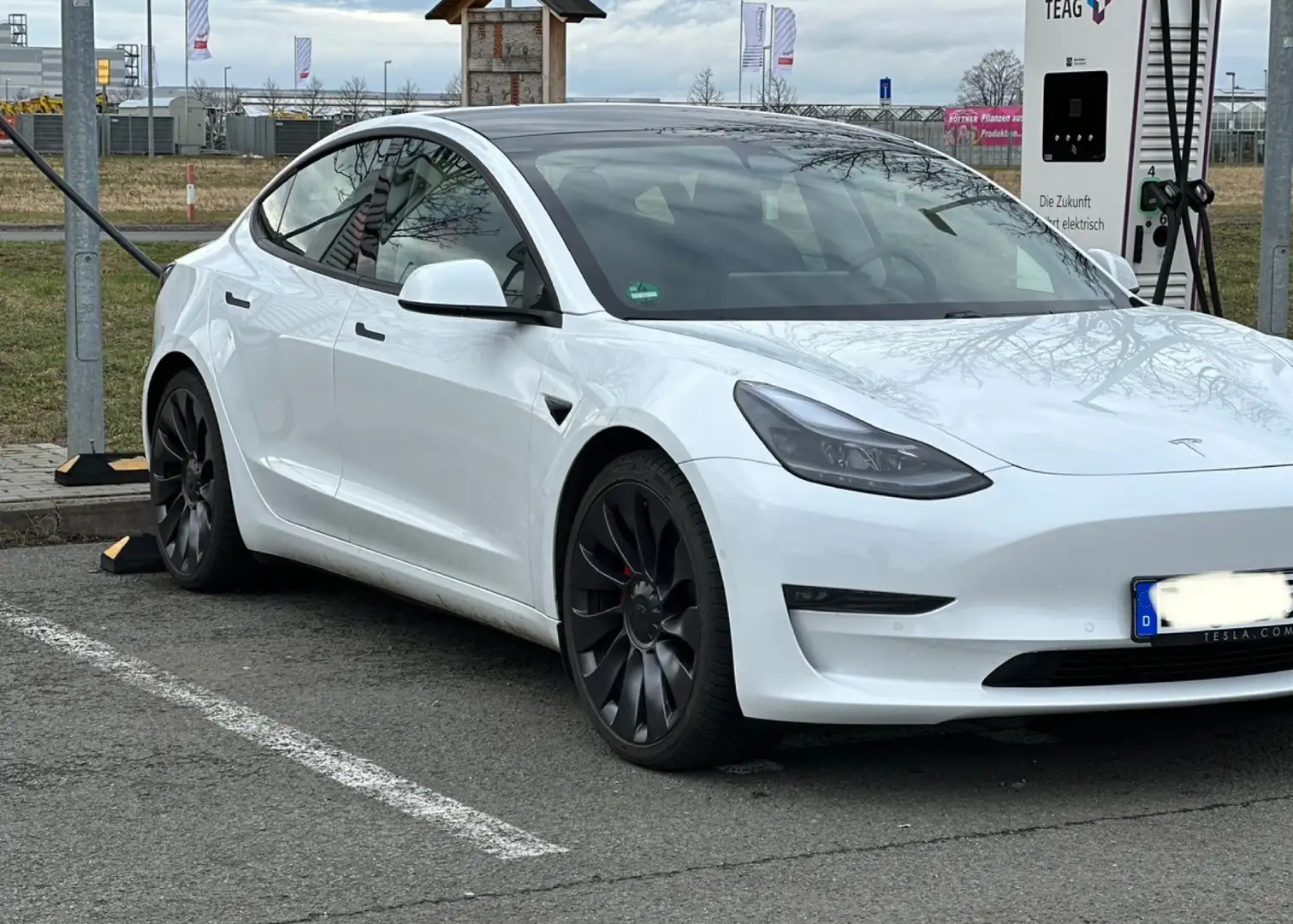 Tesla Model 3 Tesla 3 Performance. Unfallfrei. Enhanced Autopilo Weiß - 2