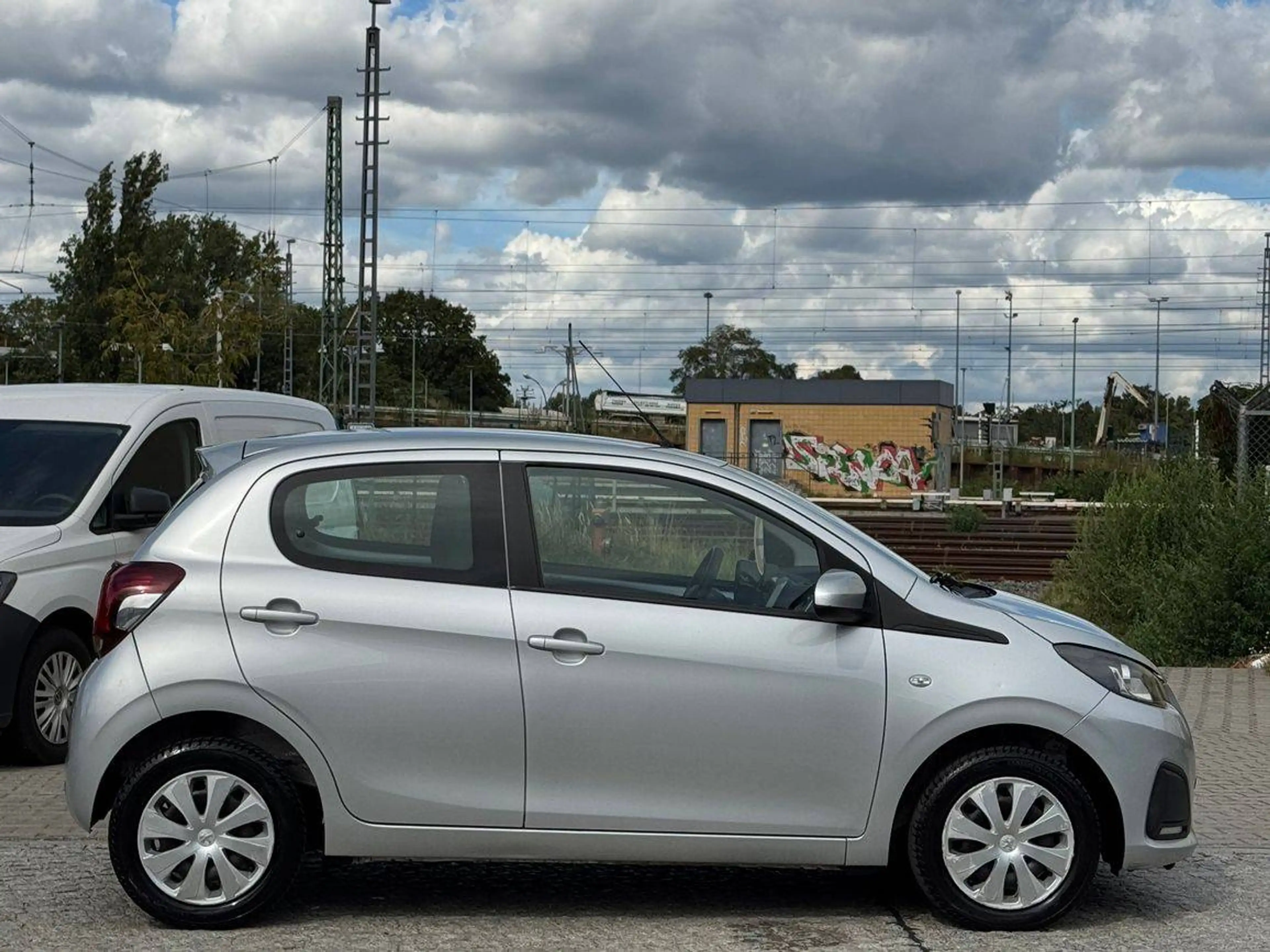 Peugeot 108 Active,Klima,Navi,Kamera,5Türig,Scheckheft — photo 4