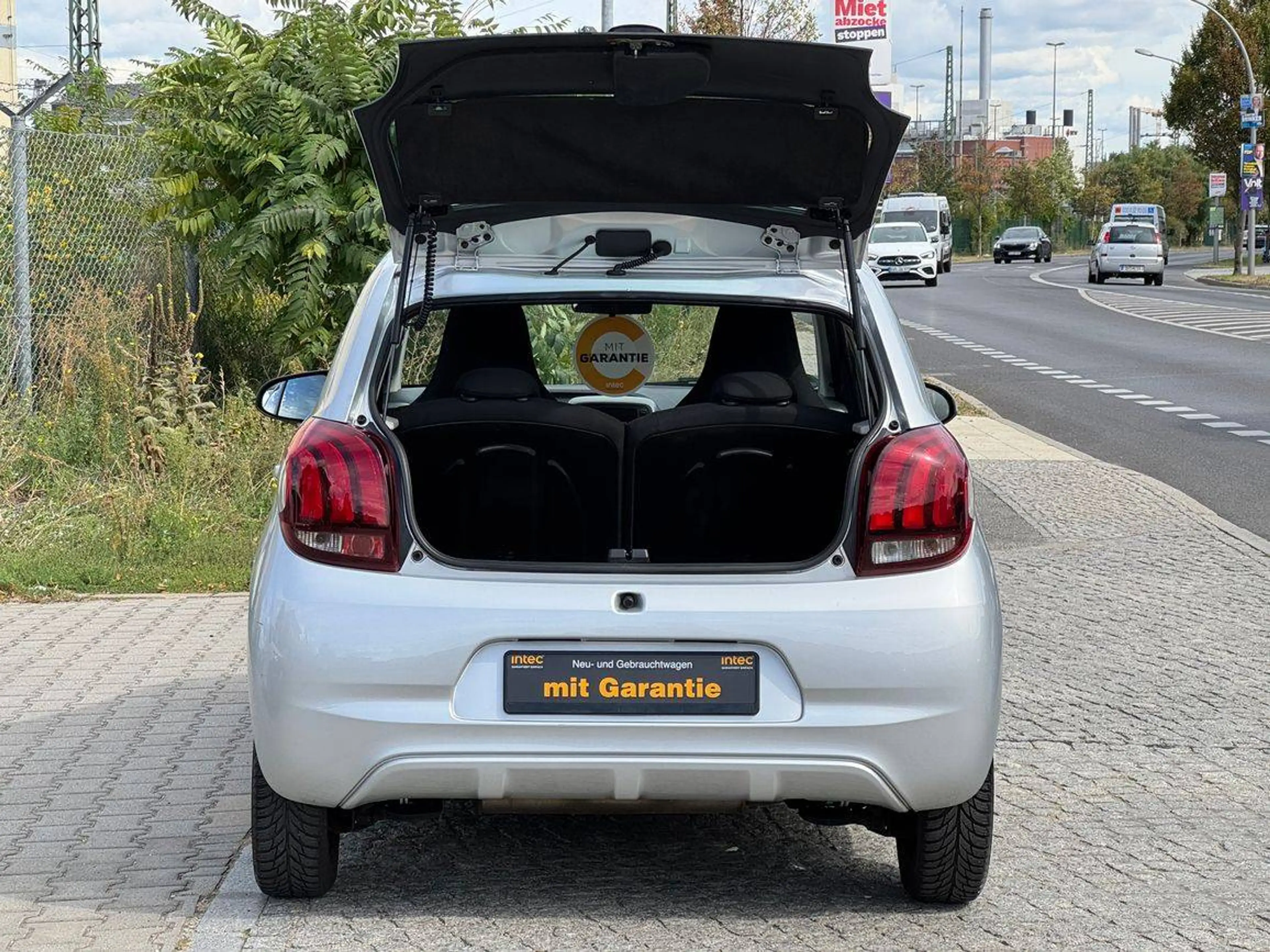 Peugeot 108 Active,Klima,Navi,Kamera,5Türig,Scheckheft — photo 9