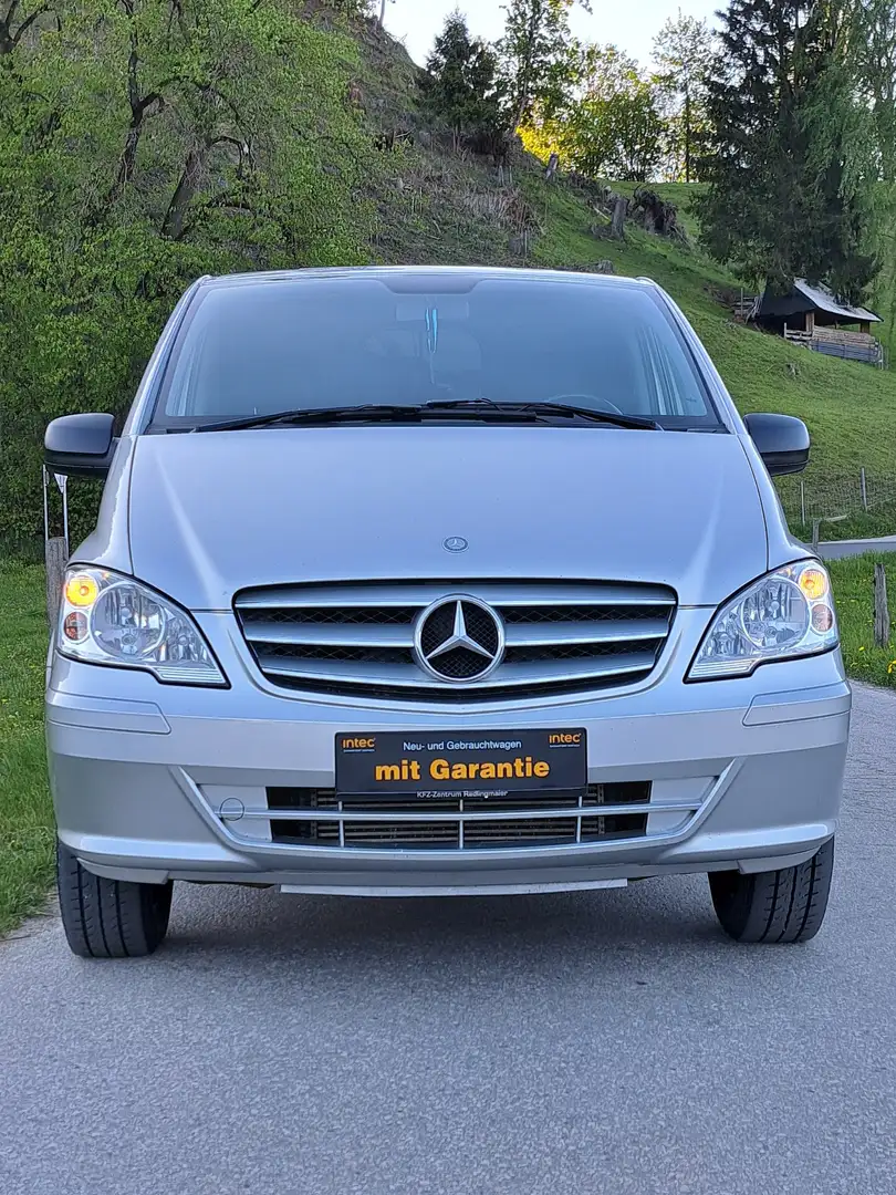 Mercedes-Benz Vito 113 CDI BlueEfficiency lang Allrad Aut. Silber - 2