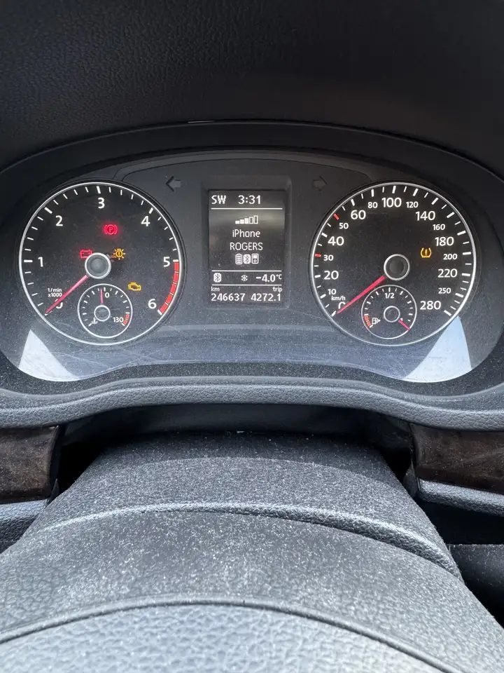 Volkswagen Passat снимка Volkswagen Passat