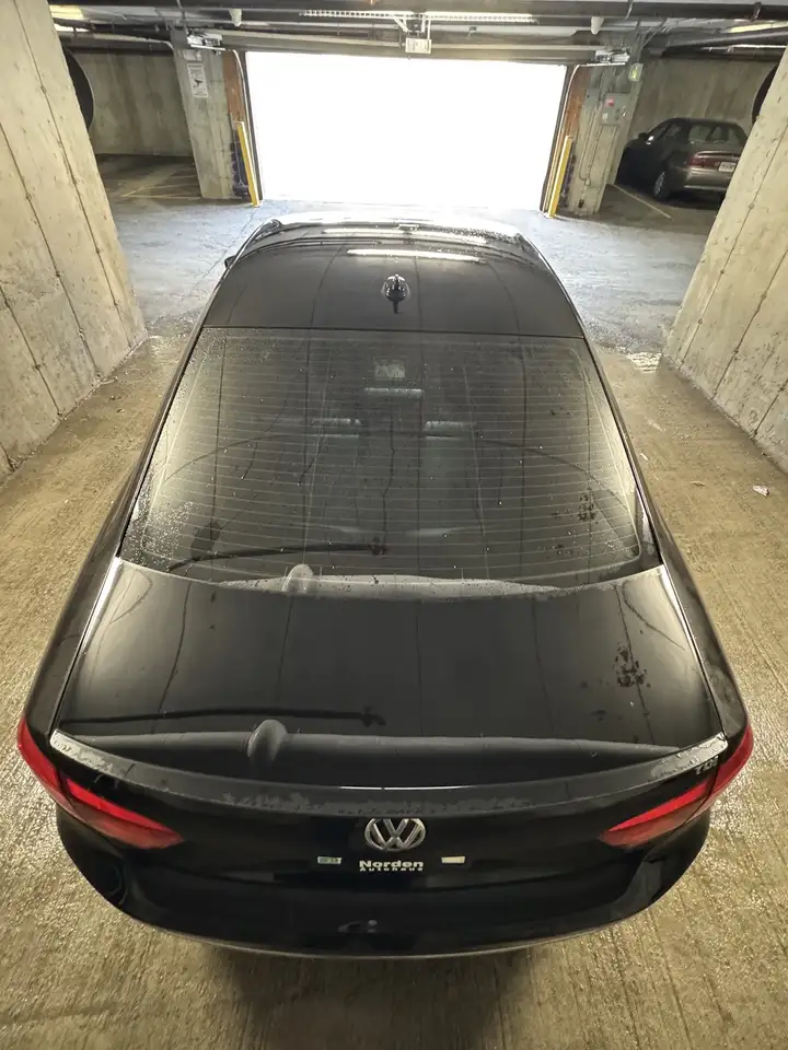 Volkswagen Passat снимка Volkswagen Passat