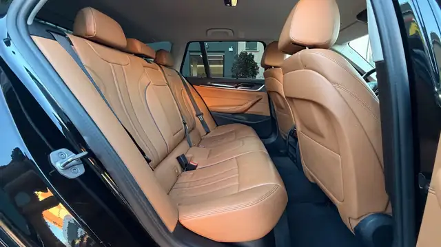 BMW 5 Series view 12