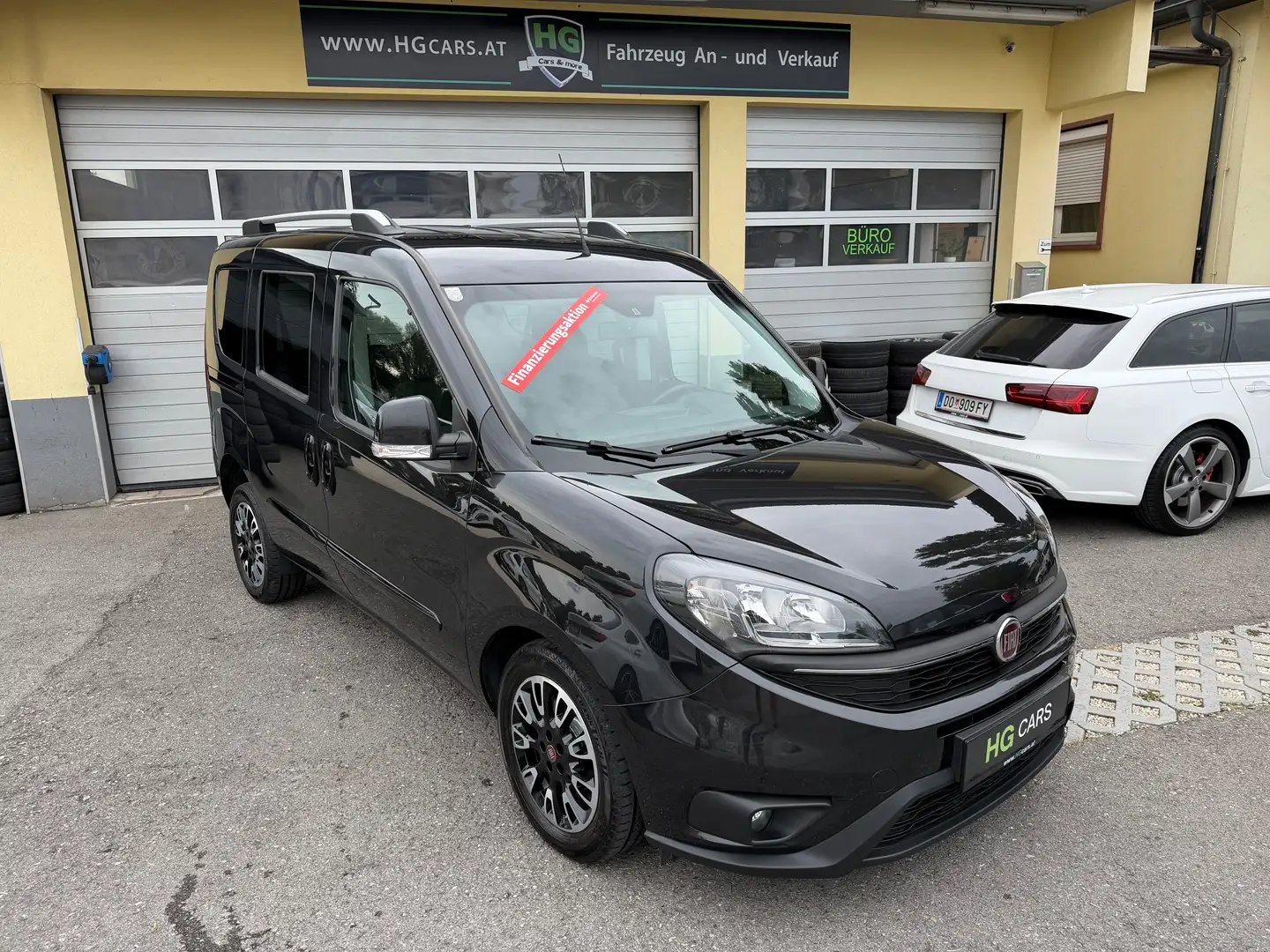 Fiat Doblo Lounge Plus(Kurzversion)Multijet 1,6*PDC*Klimatronic*Schiebetür li/re* Schwarz - 1