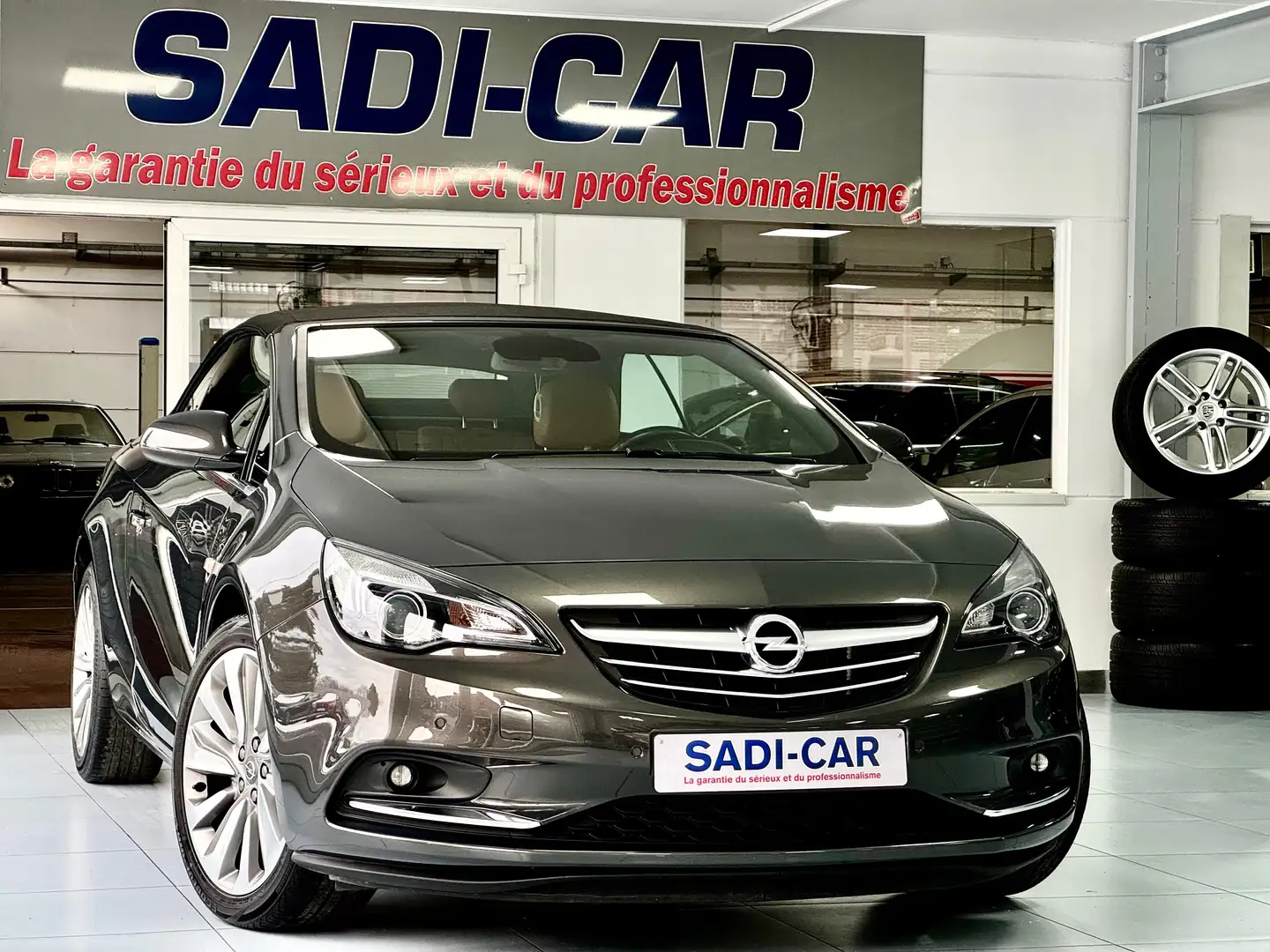 Opel Cascada 1.4 Turbo 140cv  Cosmo S - FULL OPTIONS Gris - 1