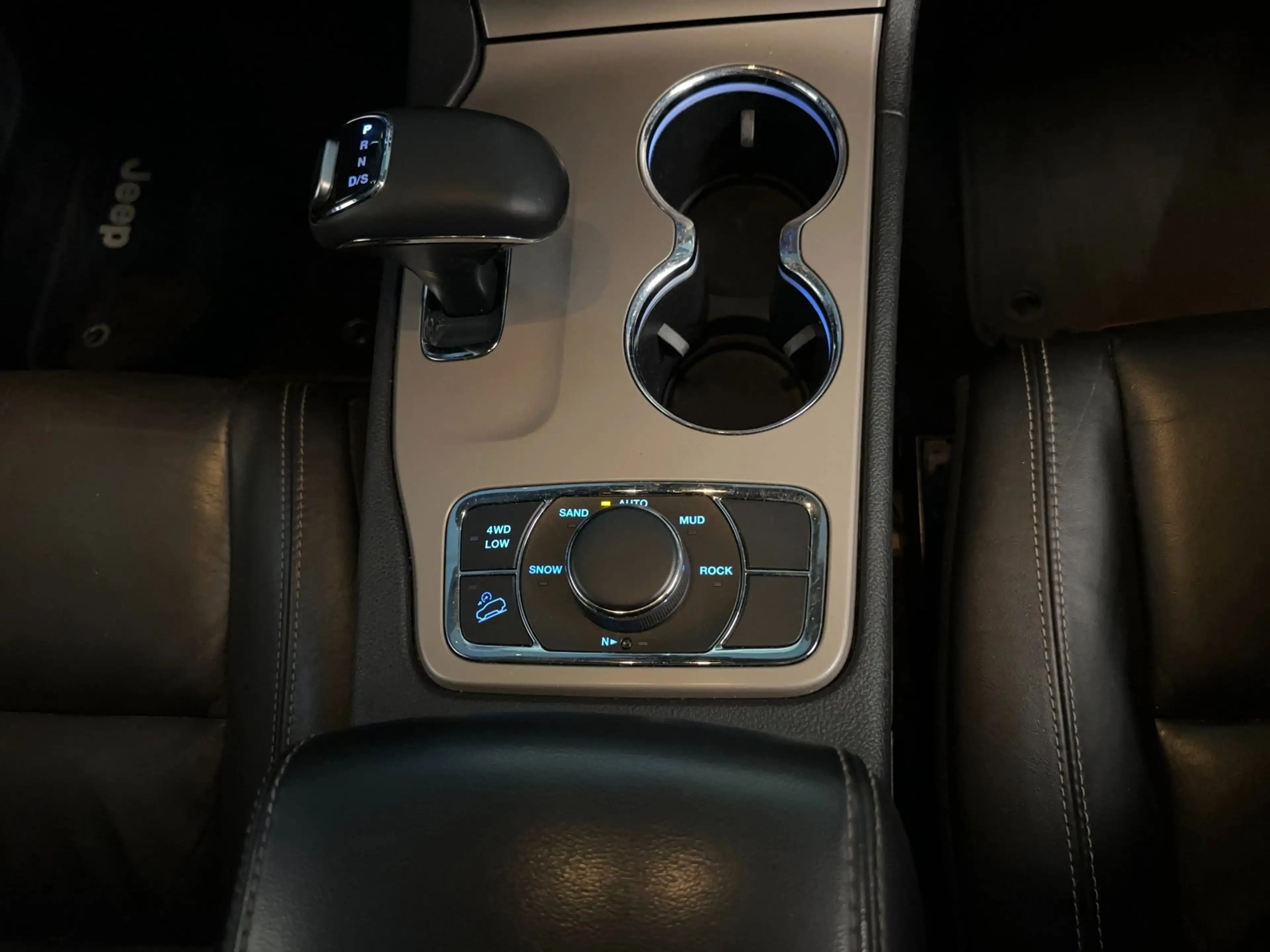 Jeep Grand Cherokee 3.0 CRD V6 AUTOMAAT 4x4 LIMITED-uitv|TREKHAAK|NAVI — photo 36