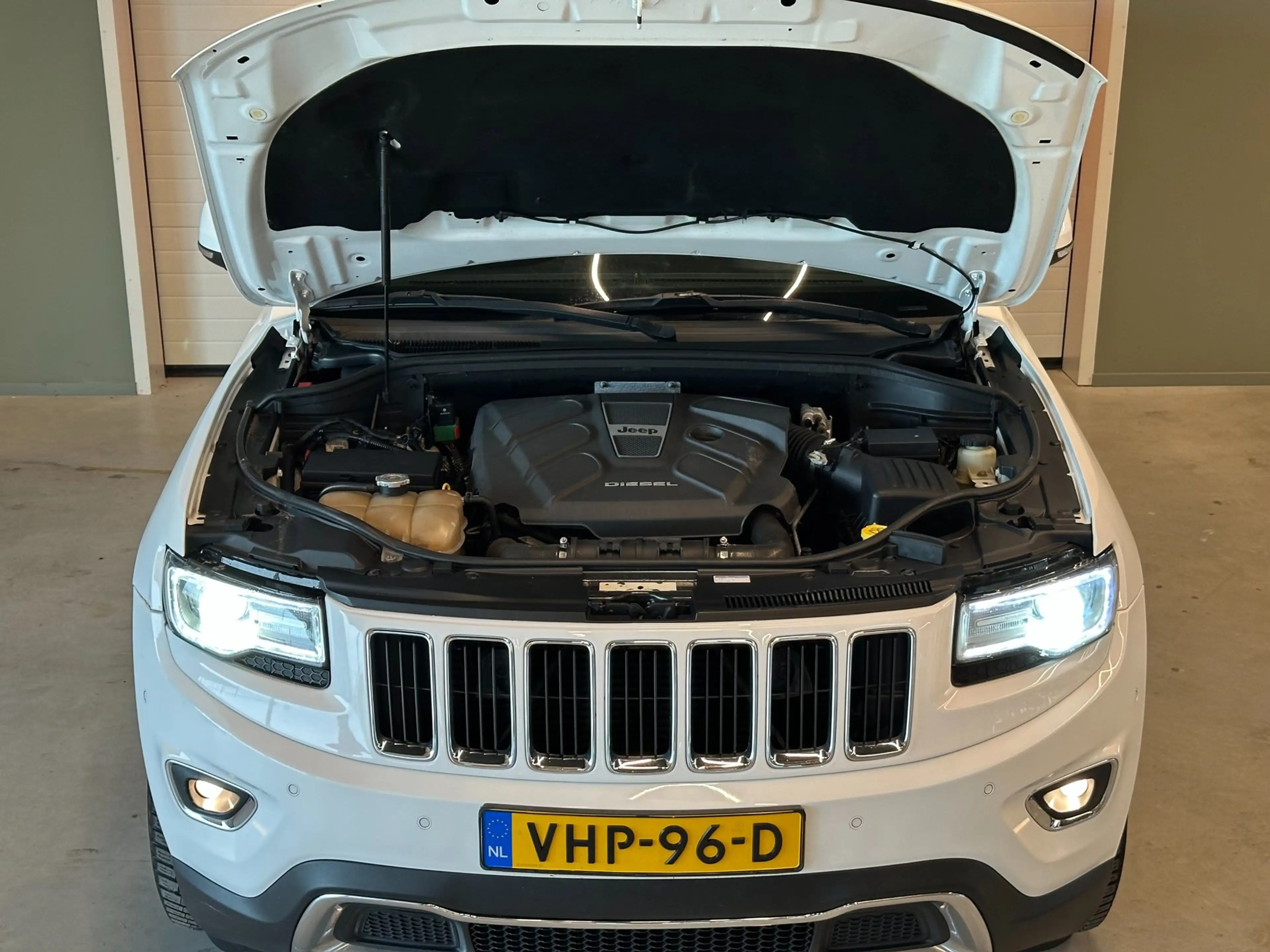Jeep Grand Cherokee 3.0 CRD V6 AUTOMAAT 4x4 LIMITED-uitv|TREKHAAK|NAVI — photo 12