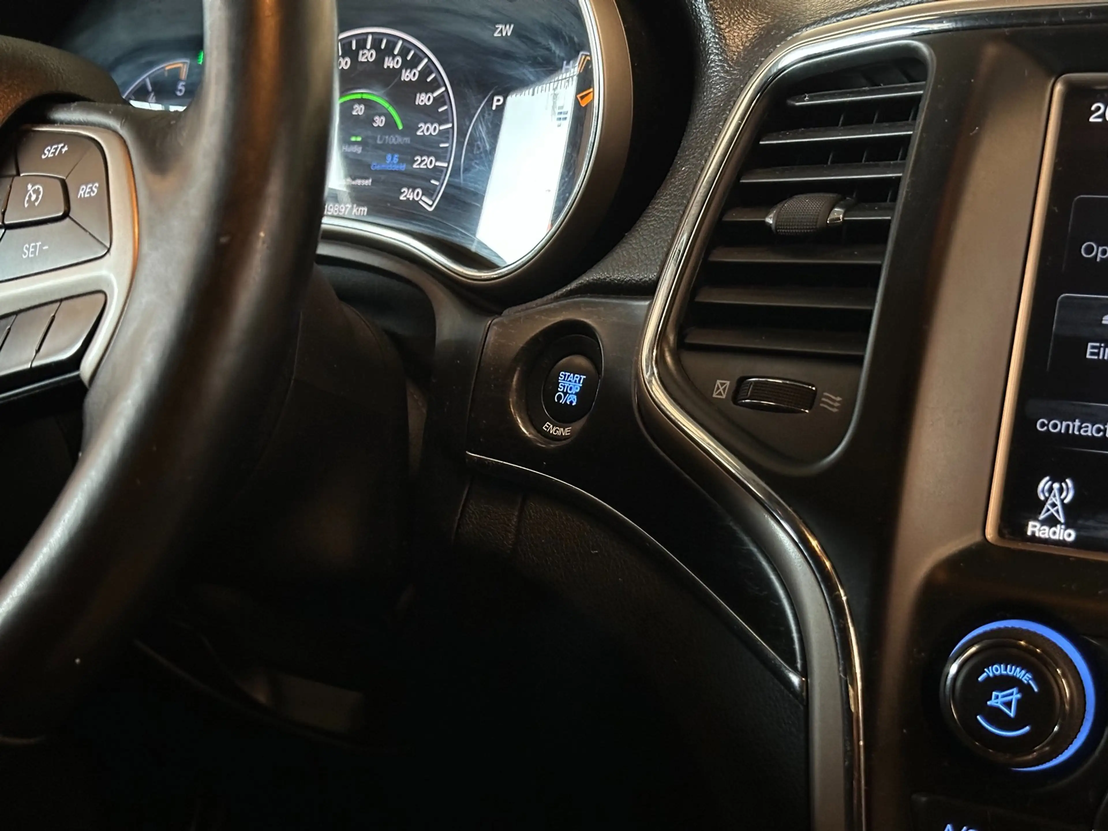 Jeep Grand Cherokee 3.0 CRD V6 AUTOMAAT 4x4 LIMITED-uitv|TREKHAAK|NAVI — photo 28