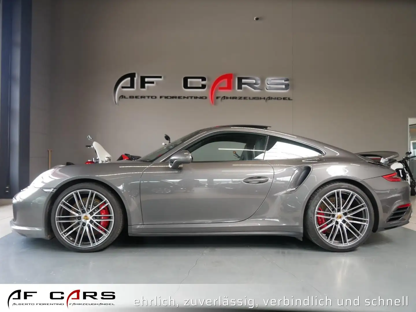 Porsche 911 Turbo 991 3.8 Pano PDLS+ Temp Carbon Grau - 2