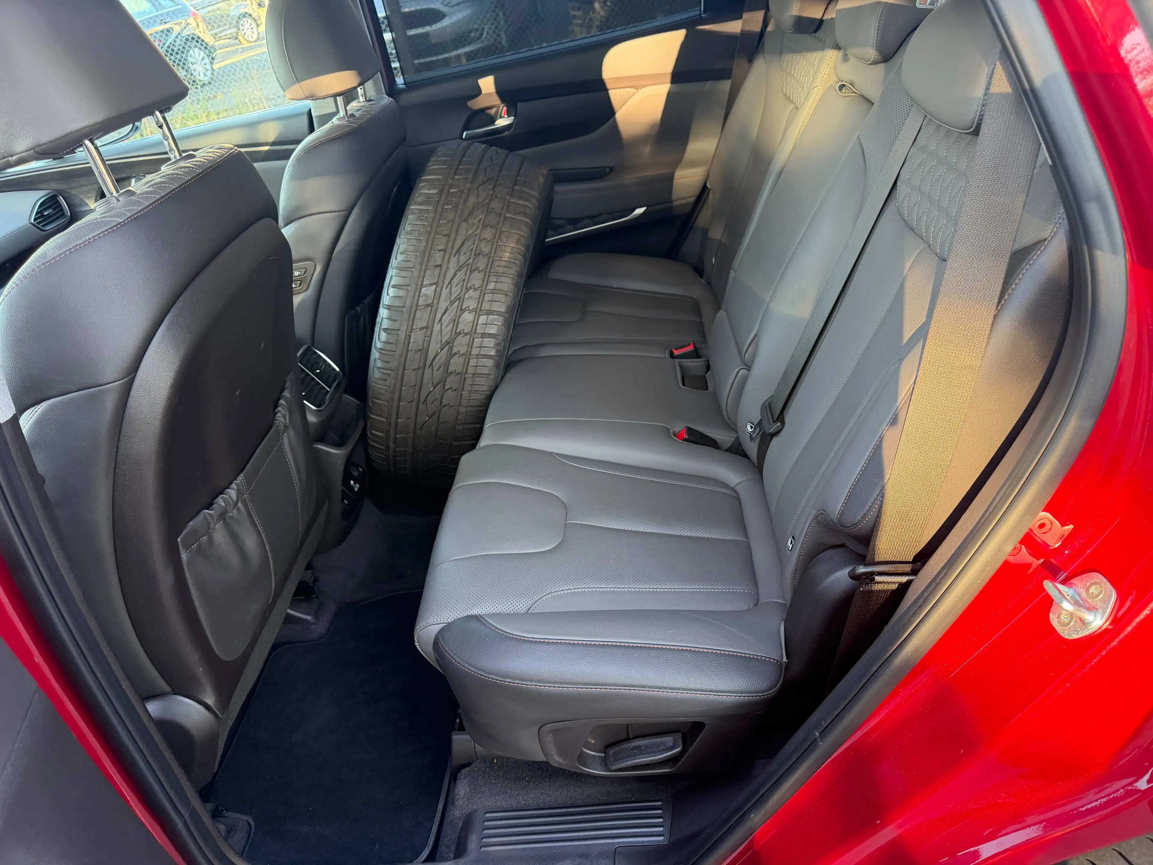 Hyundai SANTA FE Premium 2WD *LEDER*AHK* — photo 24