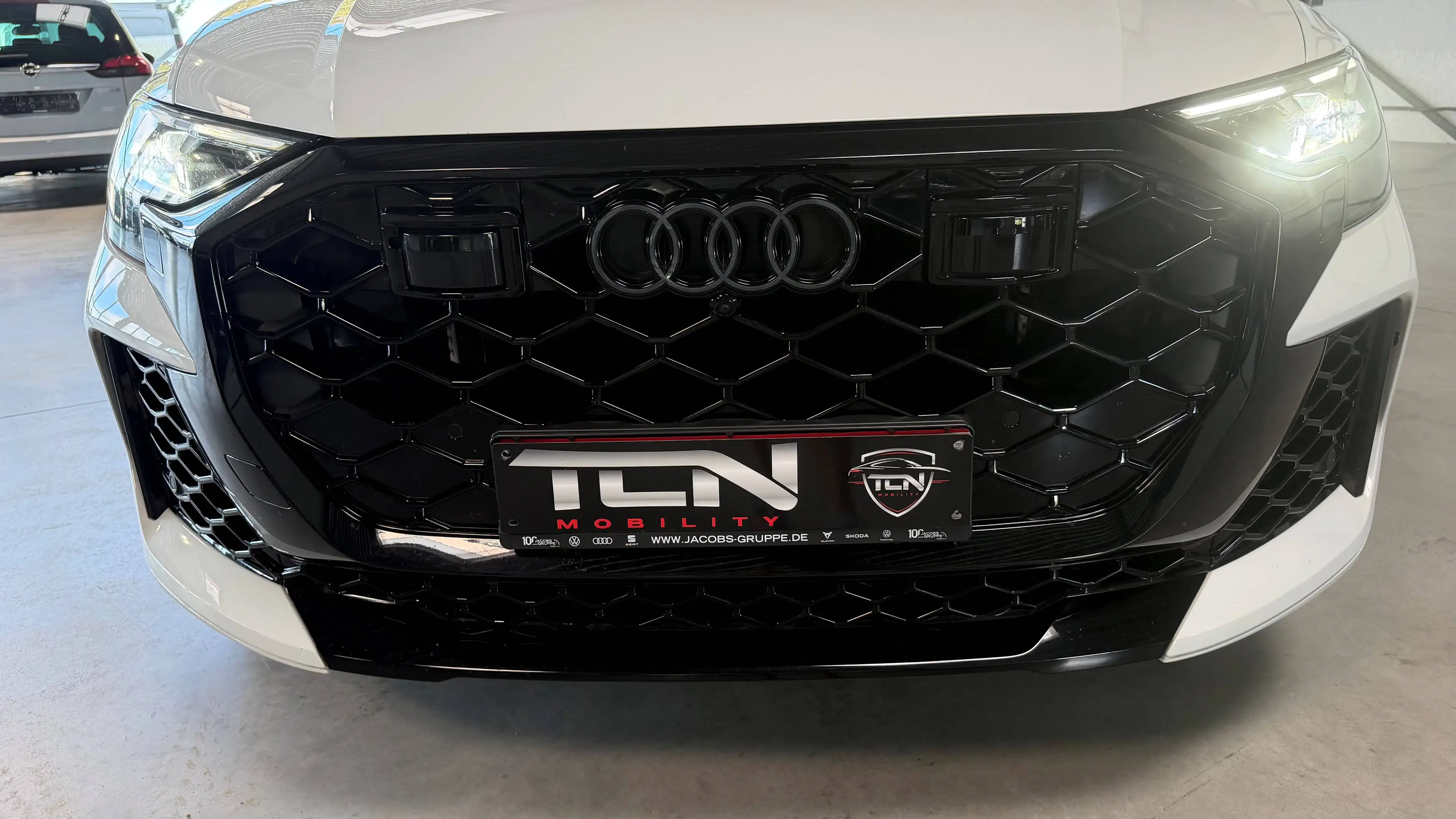 Audi RS Q8 RS Q8 SUV 4.0 V8 TFSI Quattro MHEV Tiptronic — photo 5
