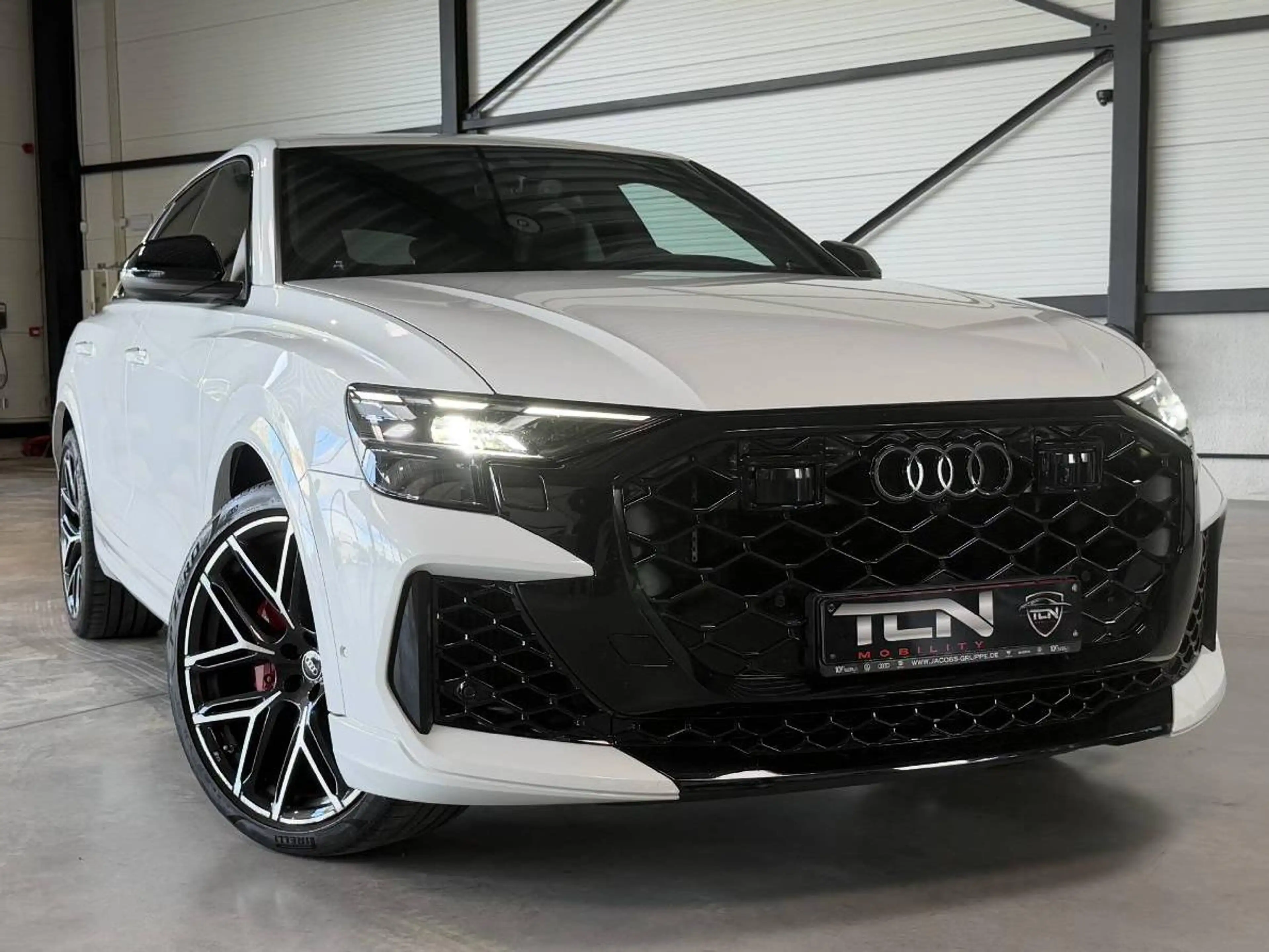 Audi RS Q8 RS Q8 SUV 4.0 V8 TFSI Quattro MHEV Tiptronic — photo 2